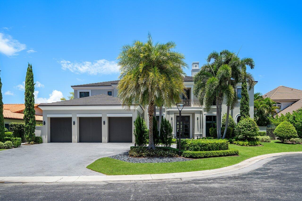 Foto de propiedad en 701 SANCTUARY Drive, Boca Raton, FL 33431 Boca Raton con MLS# 