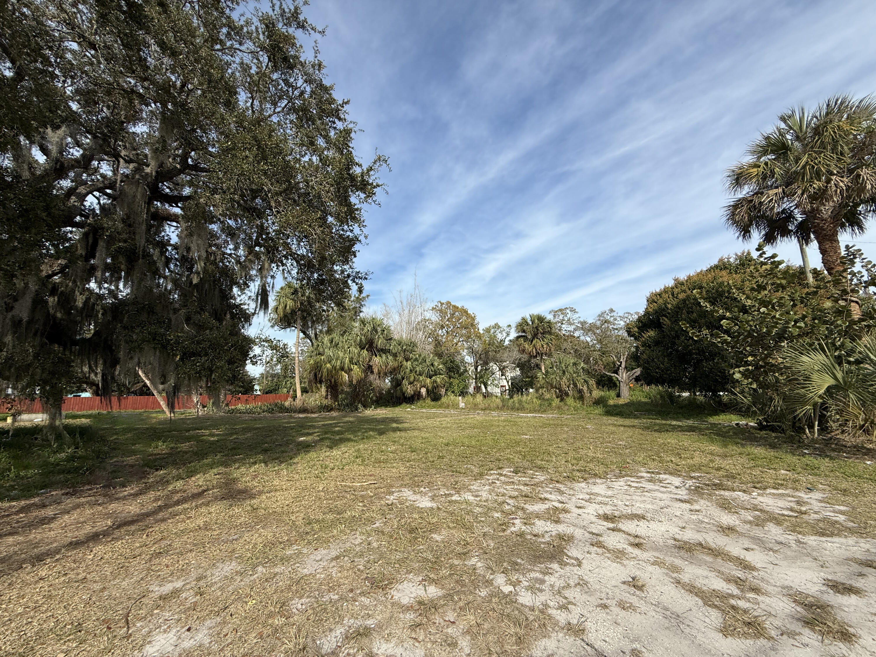 En Venta 110 N 12TH N Street, Fort Pierce, FL 34950, Fort Pierce, FL 34950