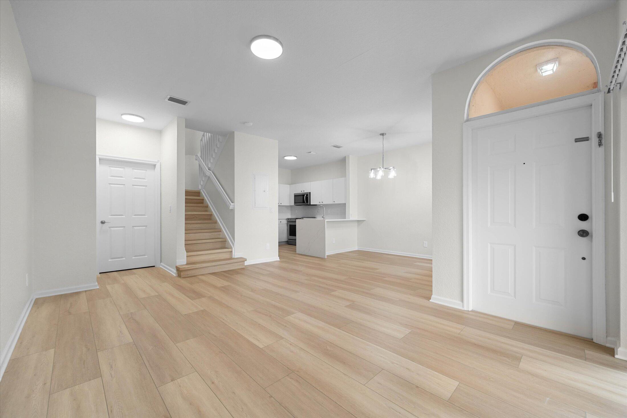 En Renta 1204 SANTA CATALINA Lane, North Lauderdale, FL 33068, North Lauderdale, FL 33068