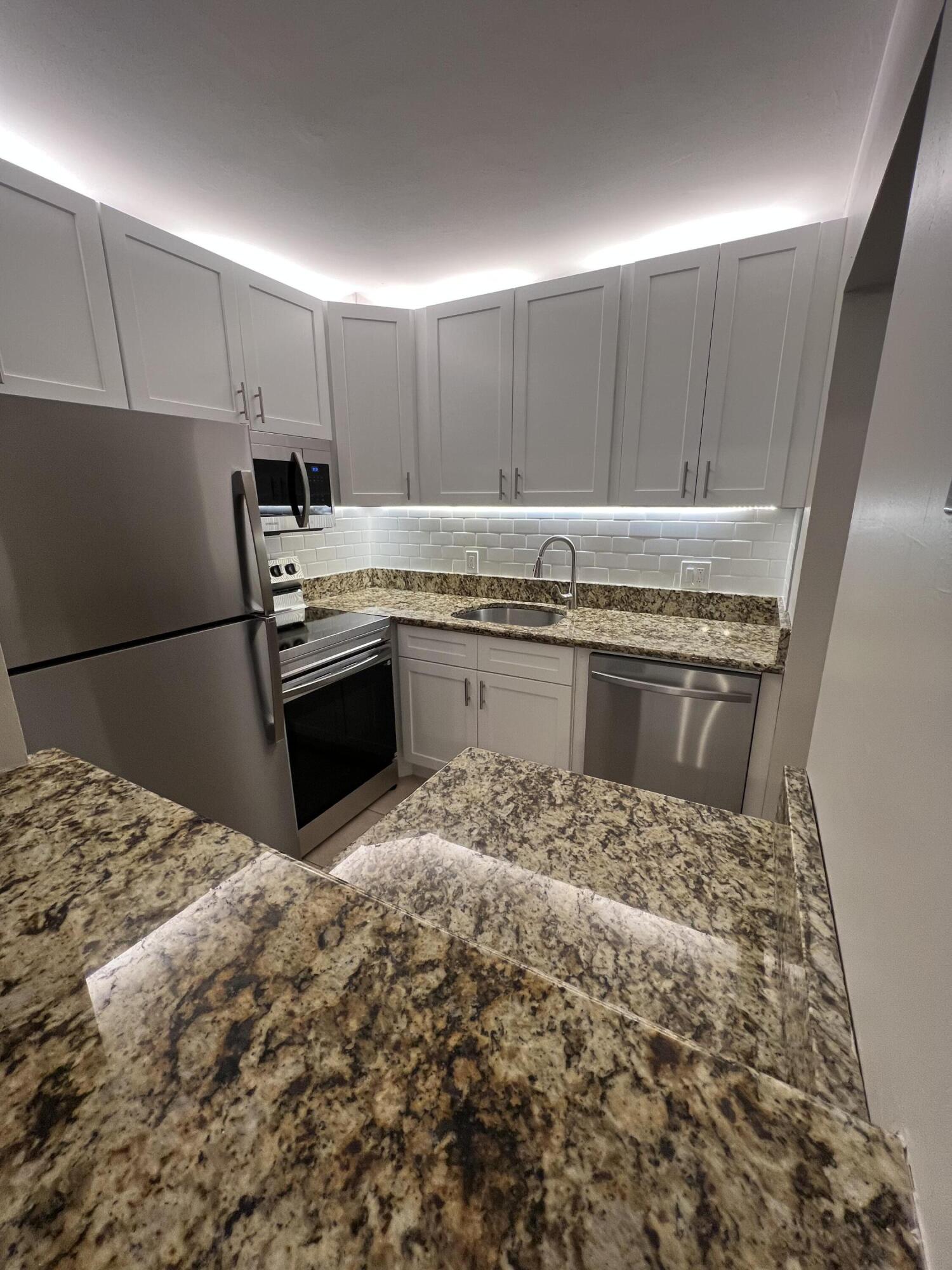 Foto de propiedad en 31 WESTBURY B Circle 31, Deerfield Beach, FL 33442 Deerfield Beach con MLS# 