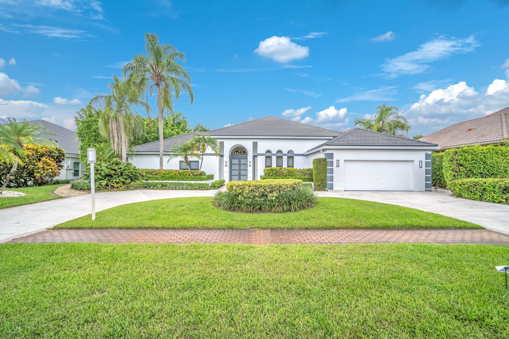 Foto de propiedad en 17288 NORTHWAY Circle, Boca Raton, FL 33496 Boca Raton con MLS# 