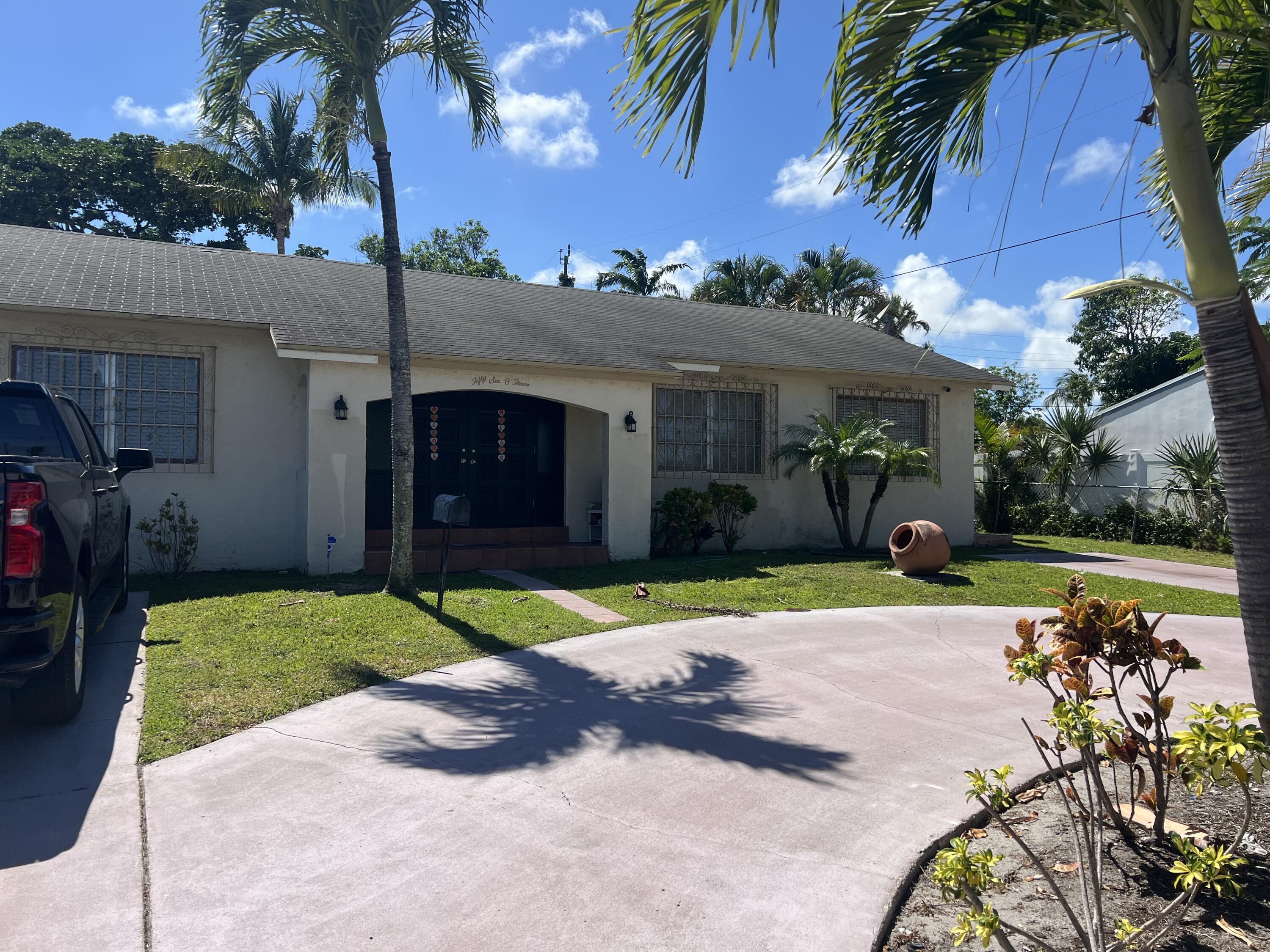 Alquilada 5603 Parker Avenue, West Palm Beach, FL 33405, West Palm Beach, FL 33405
