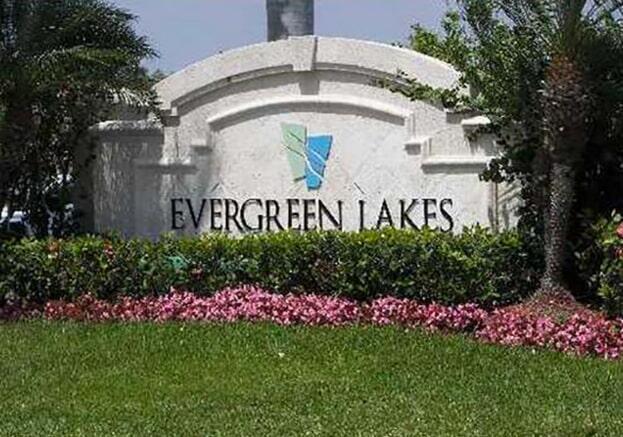 Foto de propiedad en 5045 Wiles Road 308, Coconut Creek, FL 33073 Coconut Creek con MLS# 