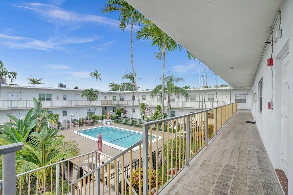 Vendido 2240 JOHNSON Street 212, Hollywood, FL 33020, Hollywood, FL 33020