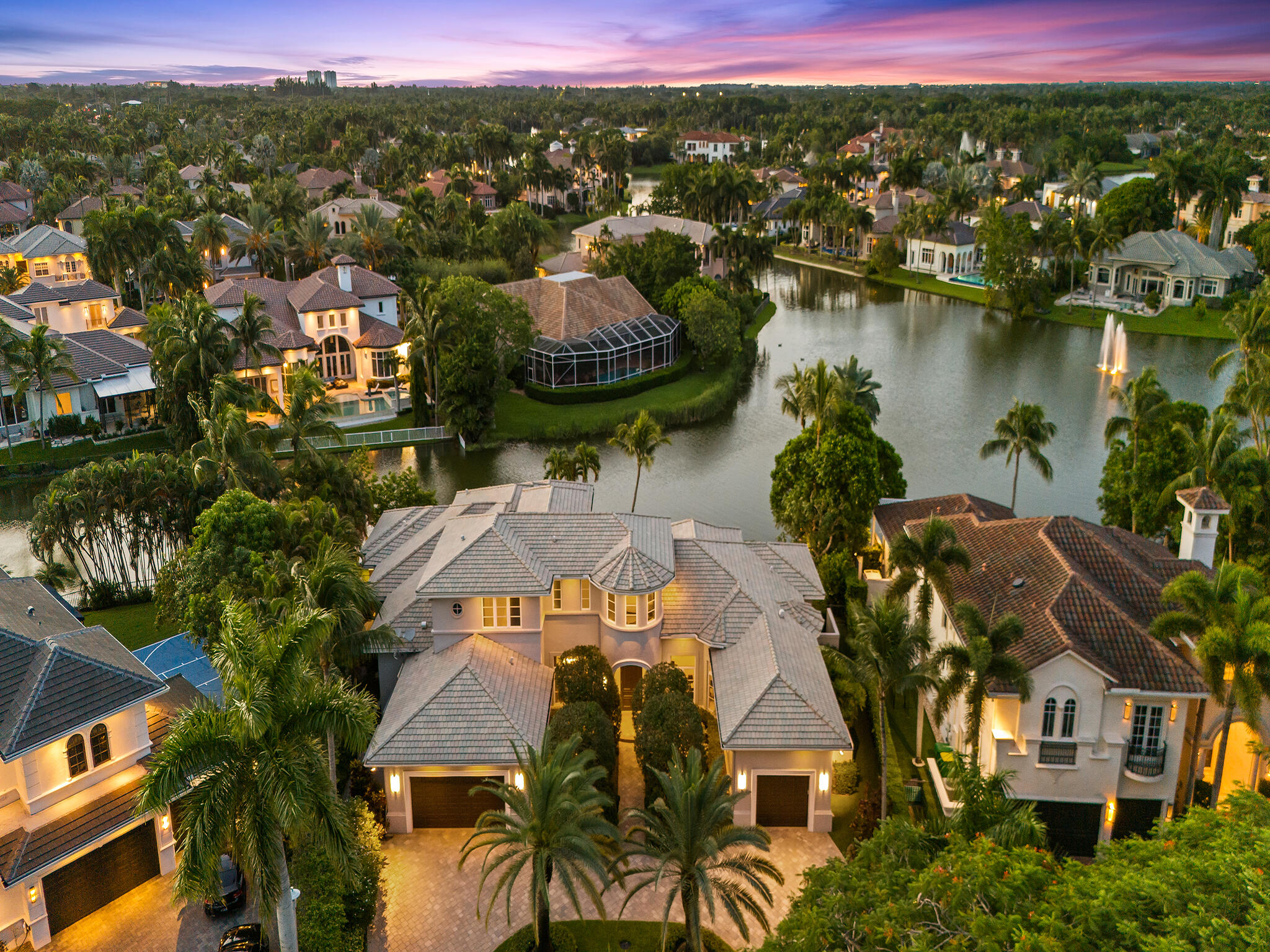 Foto de propiedad en 10621 Gray Hawk Street Street, Plantation, FL 33324 Plantation con MLS# 