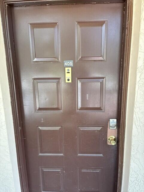 Foto de propiedad en 10401 W Broward Boulevard 405, Plantation, FL 33324 Plantation con MLS# 