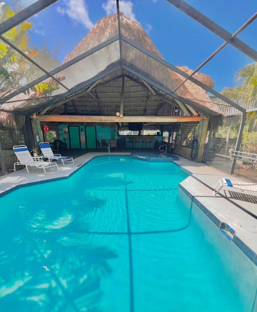 Foto de propiedad en 1812 SE Hideaway Circle, Port St. Lucie, FL 34952 Port St. Lucie con MLS# 