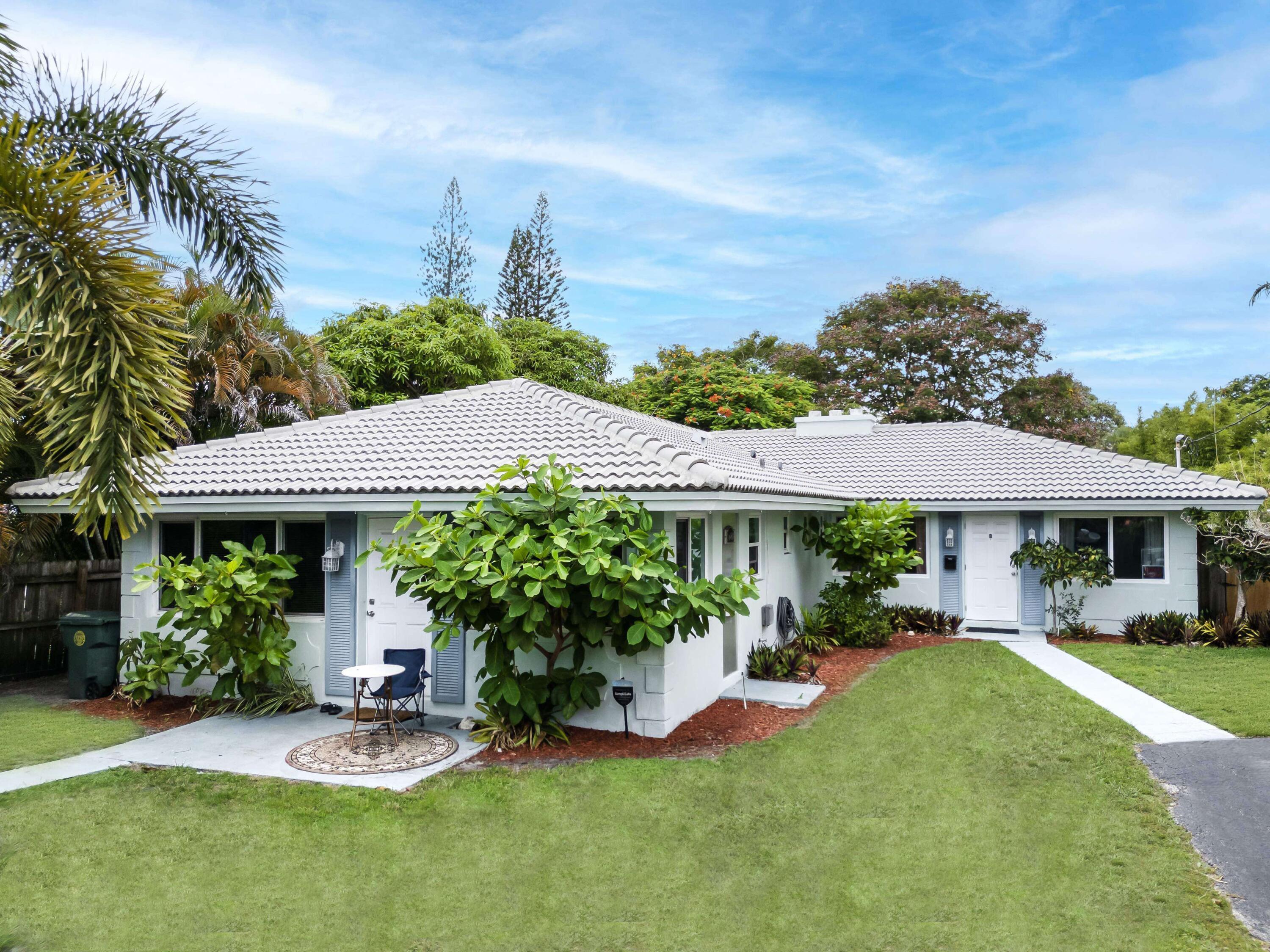 Foto de propiedad en 1680 NE 34TH Lane, Oakland Park, FL 33334 Oakland Park con MLS# 