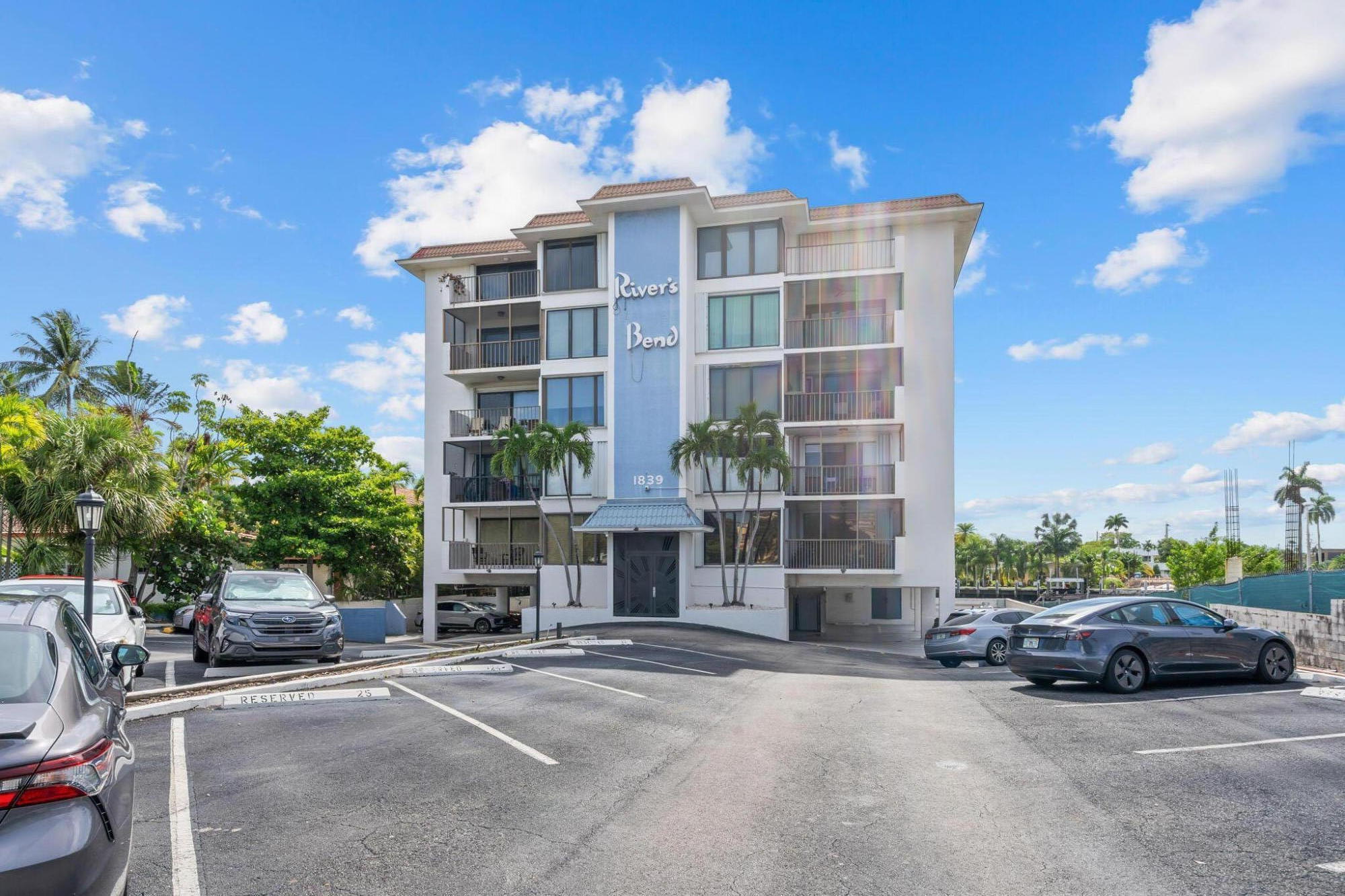 Foto de propiedad en 1839 Middle River Drive 501, Fort Lauderdale, FL 33305 Fort Lauderdale con MLS# 