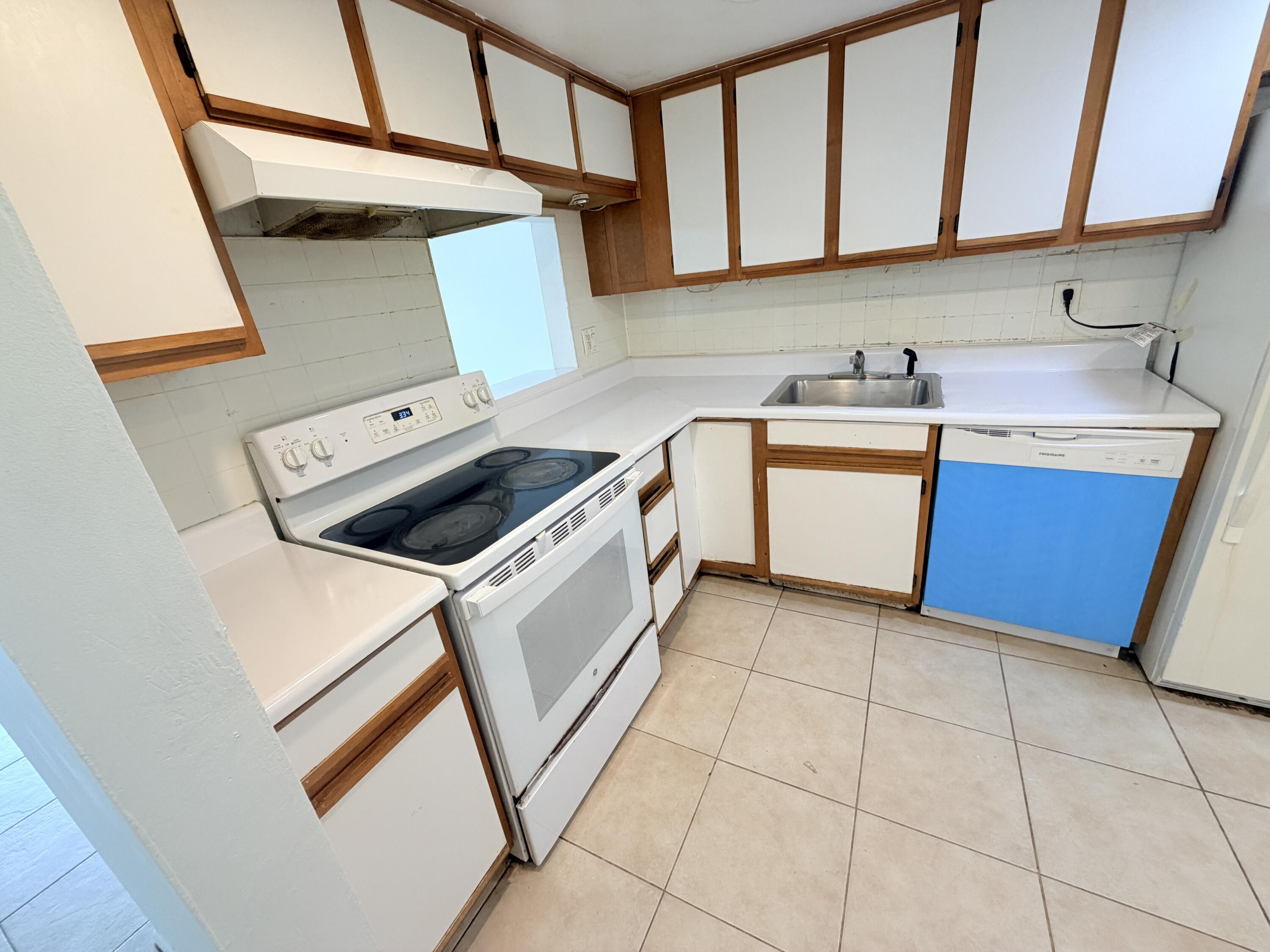 Foto de propiedad en 4304 NW 9TH Avenue 3-3B, Deerfield Beach, FL 33064 Deerfield Beach con MLS# 