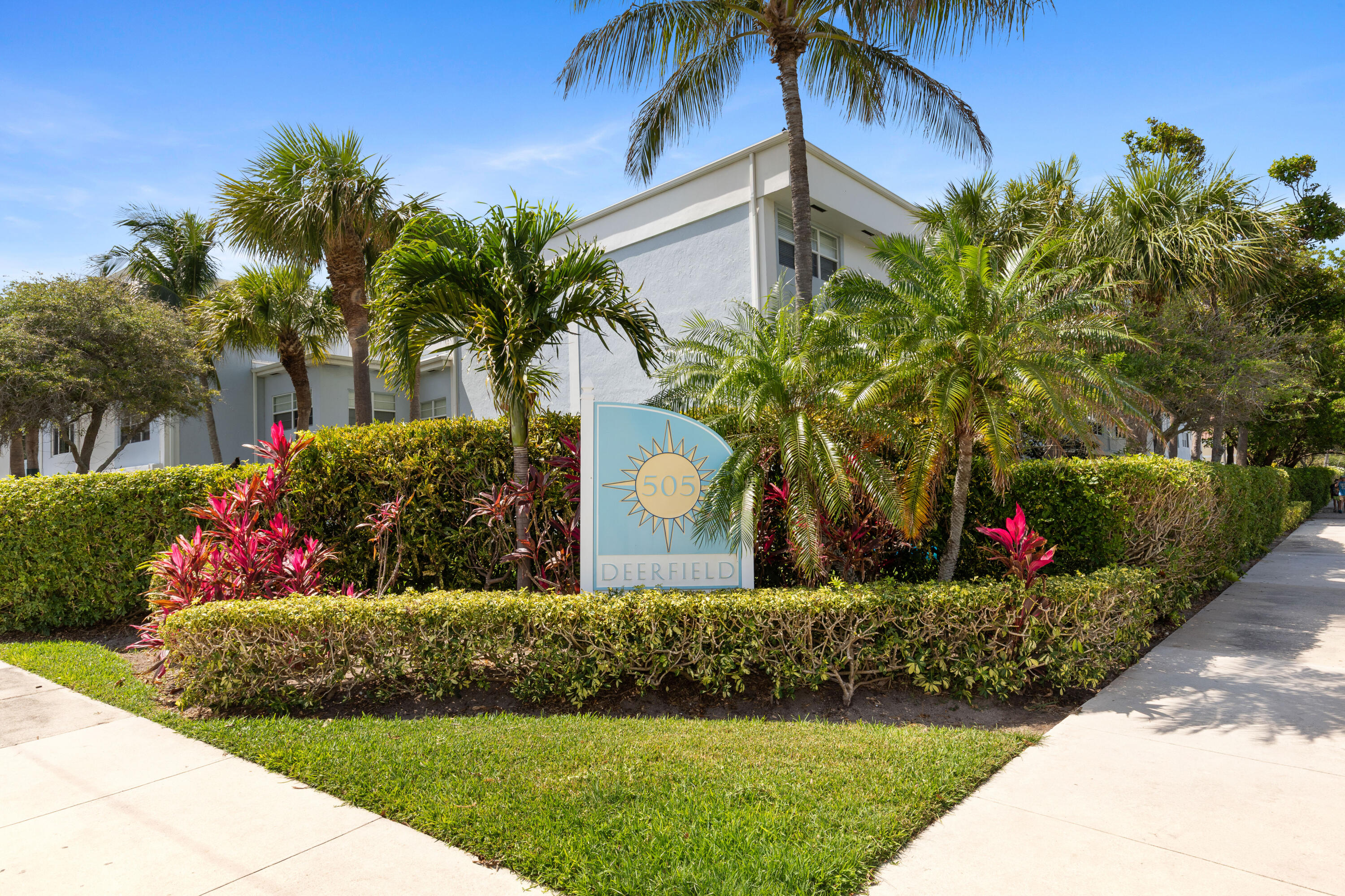 Foto de propiedad en 505 NE 20TH Avenue 112, Deerfield Beach, FL 33441 Deerfield Beach con MLS# 