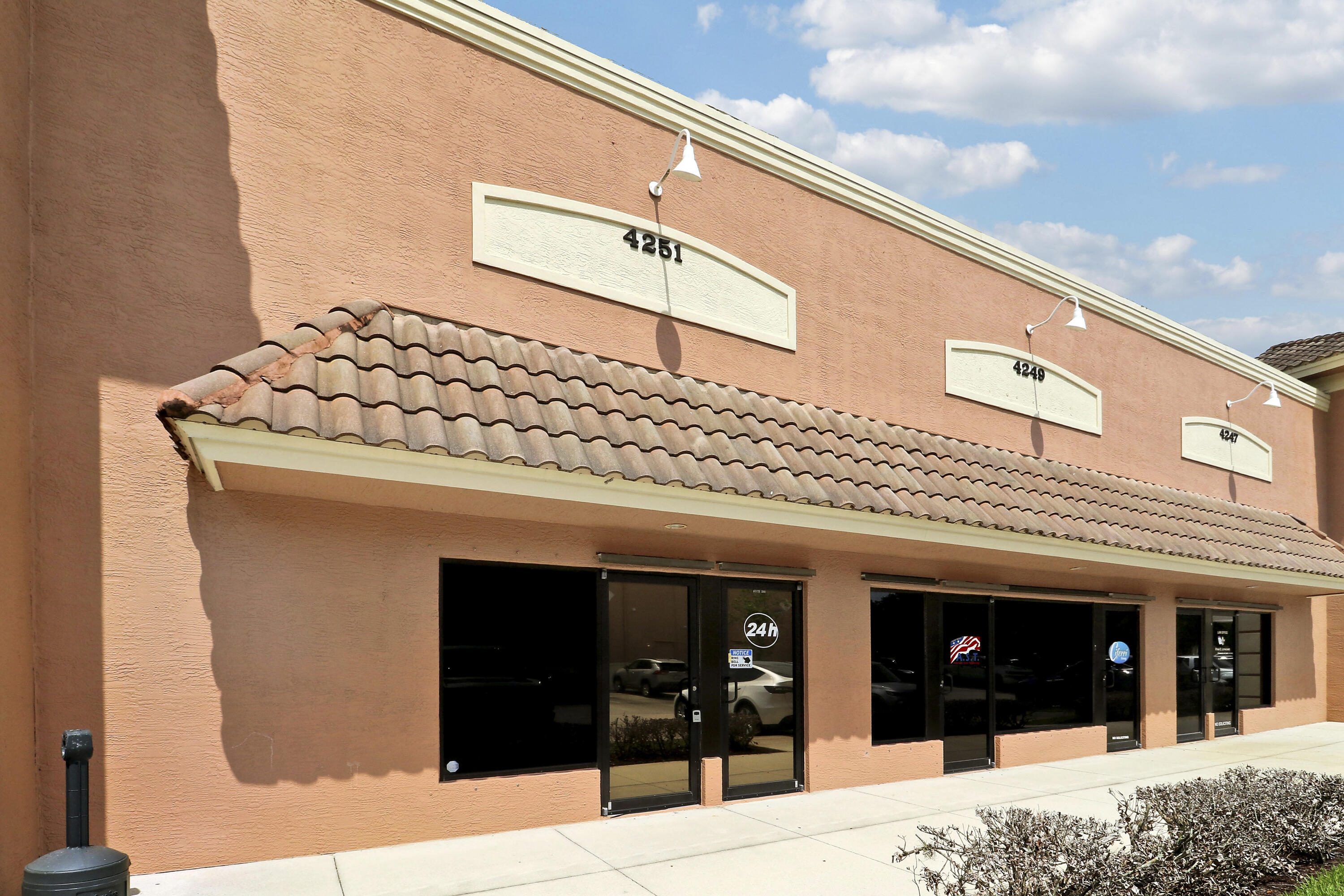 Foto de propiedad en 4251 SW High Meadow Avenue, Palm City, FL 34990 Palm City con MLS# 