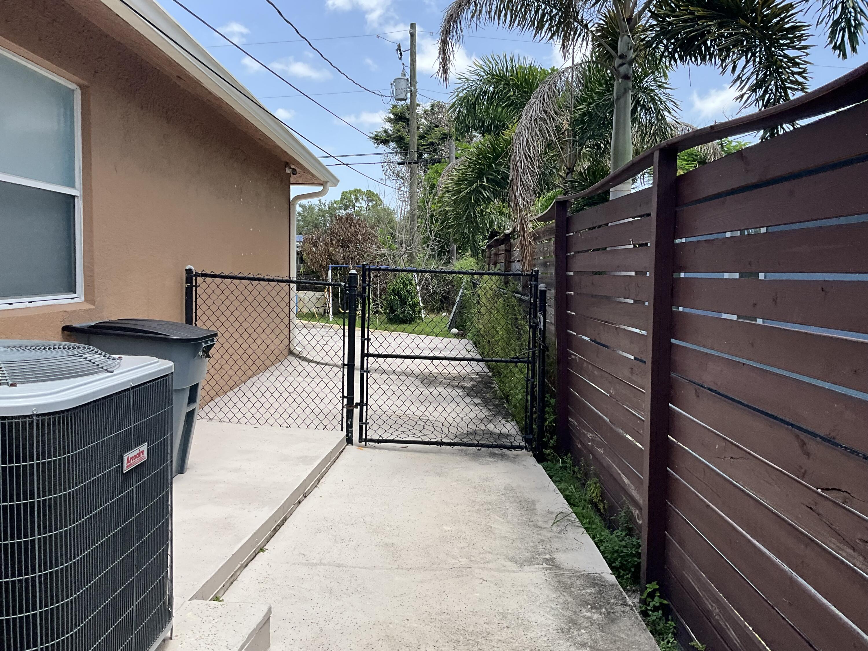 En Renta 315 SW Dwight Avenue, Port St. Lucie, FL 34983, Port St. Lucie, FL 34983