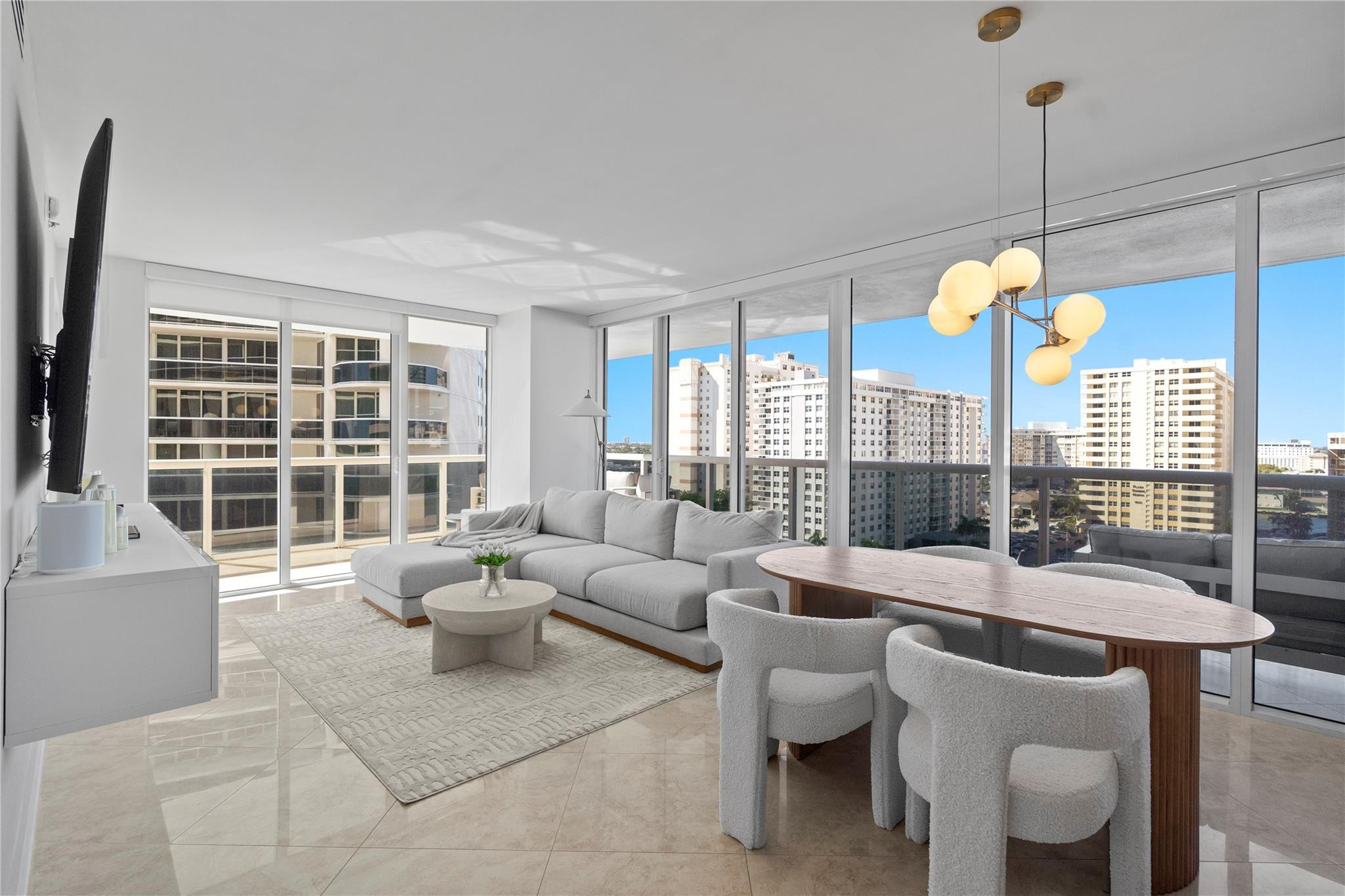Foto de propiedad en 1830 S Ocean Drive 1006, Hallandale Beach, FL 33009 Hallandale Beach con MLS# 
