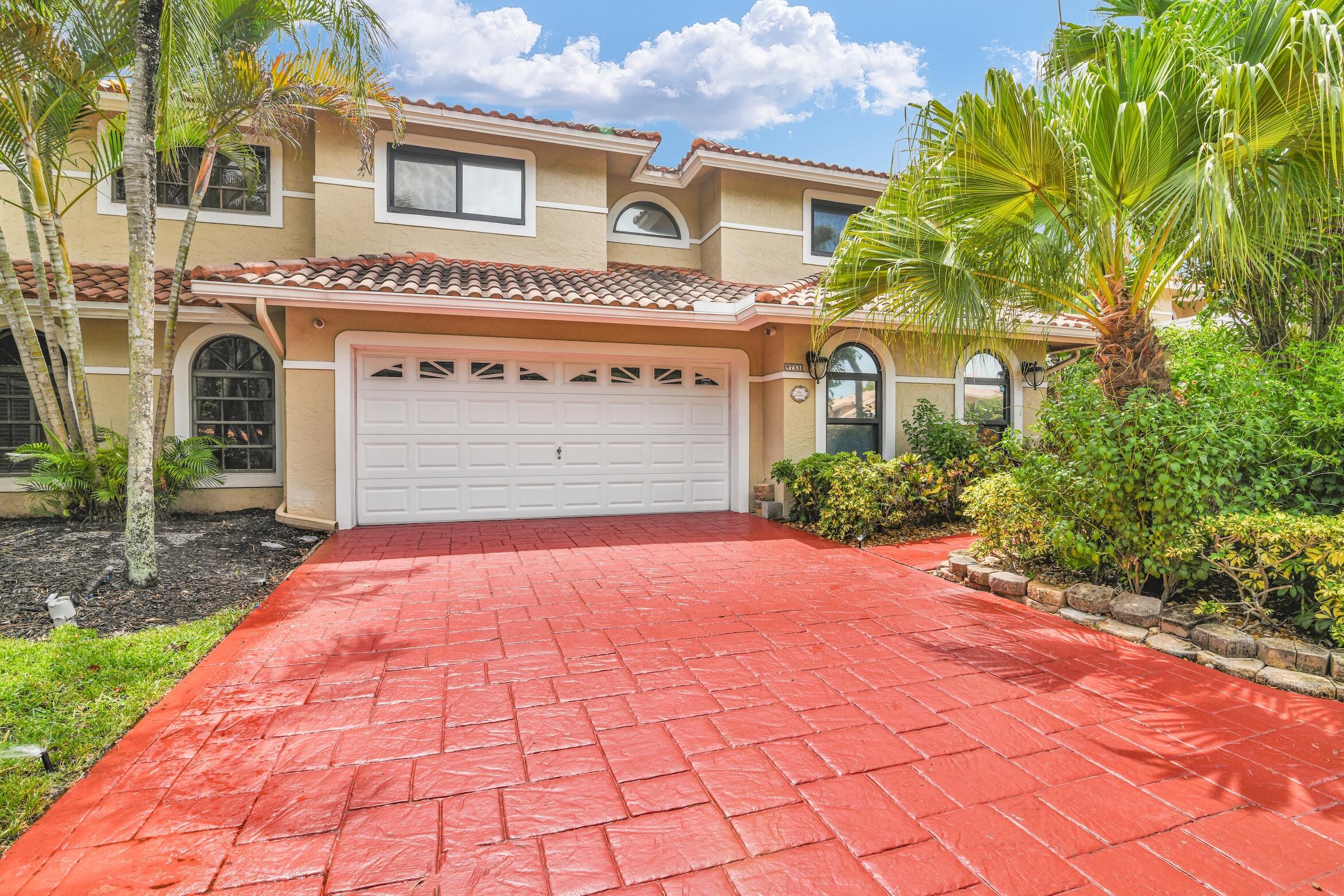 Foto de propiedad en 753 Villa Portofino Circle, Deerfield Beach, FL 33442 Deerfield Beach con MLS# 