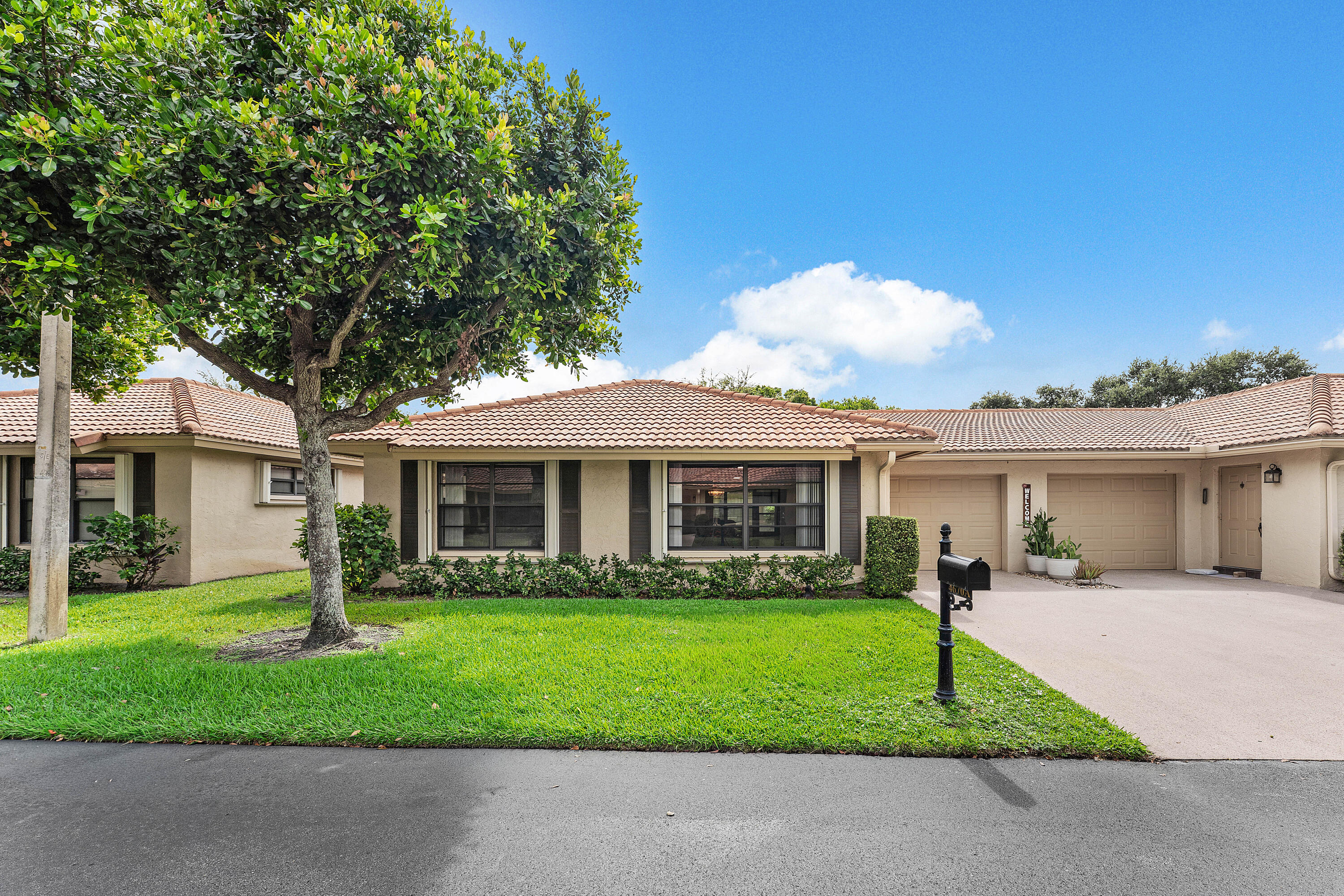 Foto de propiedad en 4670 Laurel Tree Road A, Boynton Beach, FL 33436 Boynton Beach con MLS# 