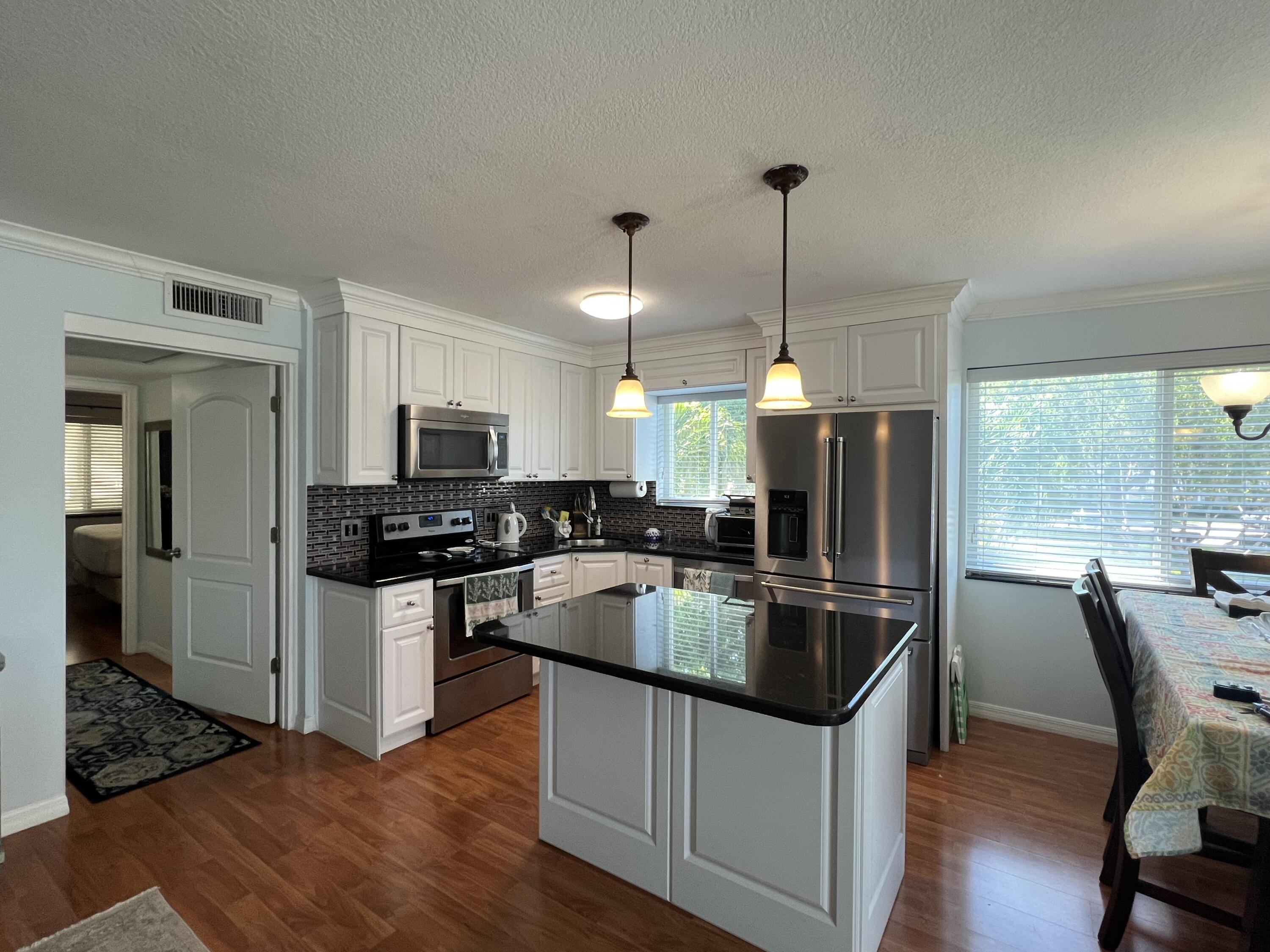 Foto de propiedad en 181 FARNHAM H 181, Deerfield Beach, FL 33442 Deerfield Beach con MLS# 
