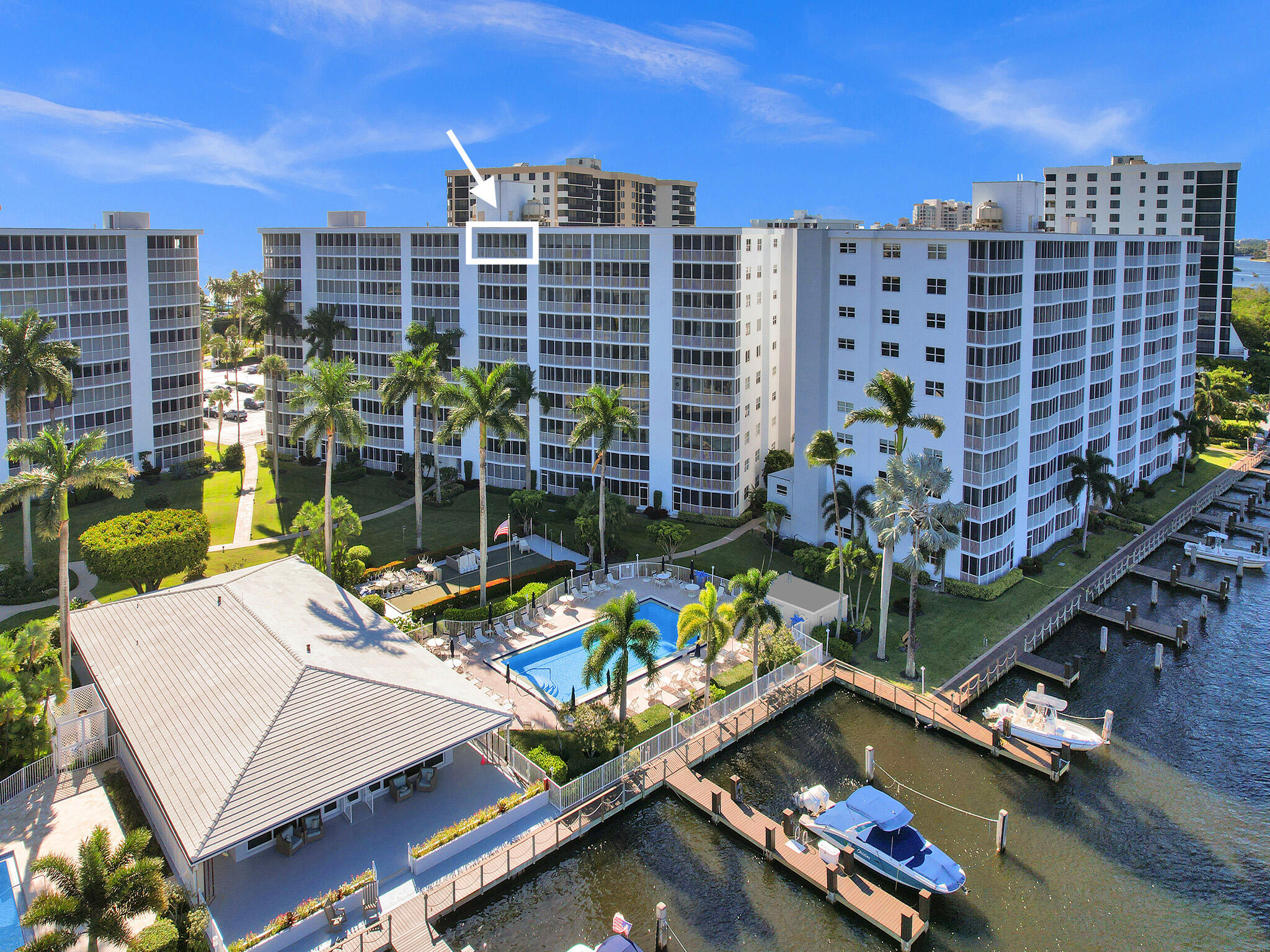 Foto de propiedad en 3300 S OCEAN Boulevard 1021-C, Highland Beach, FL 33487 Highland Beach con MLS# 