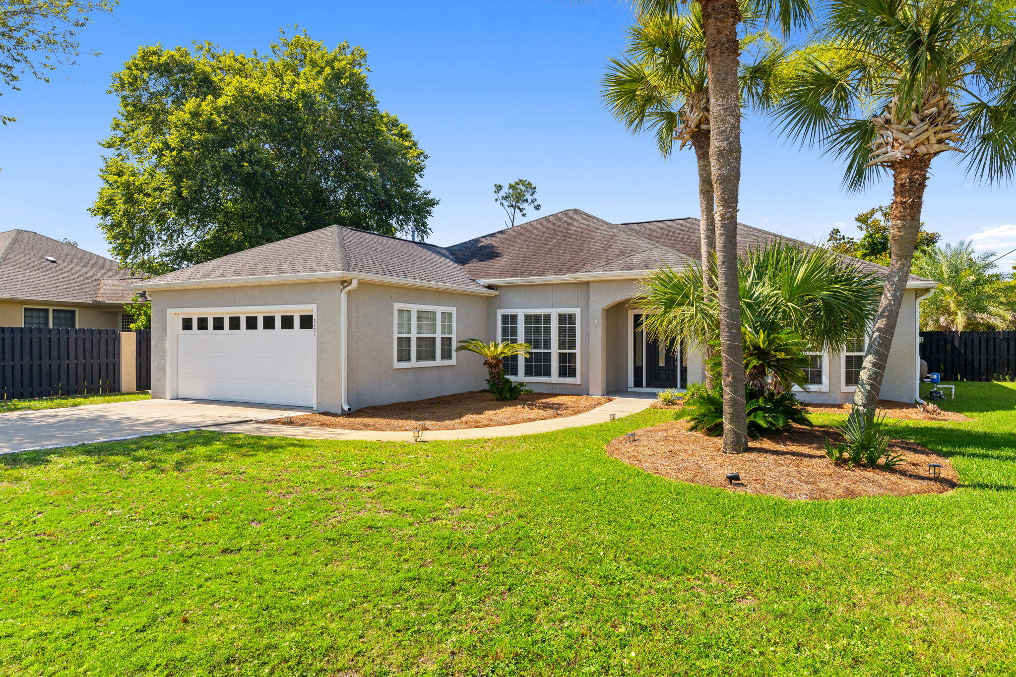 Foto de propiedad en 4601 MAGNOLIA BEACH Road, Panama City, FL 32408 Panama City con MLS# 