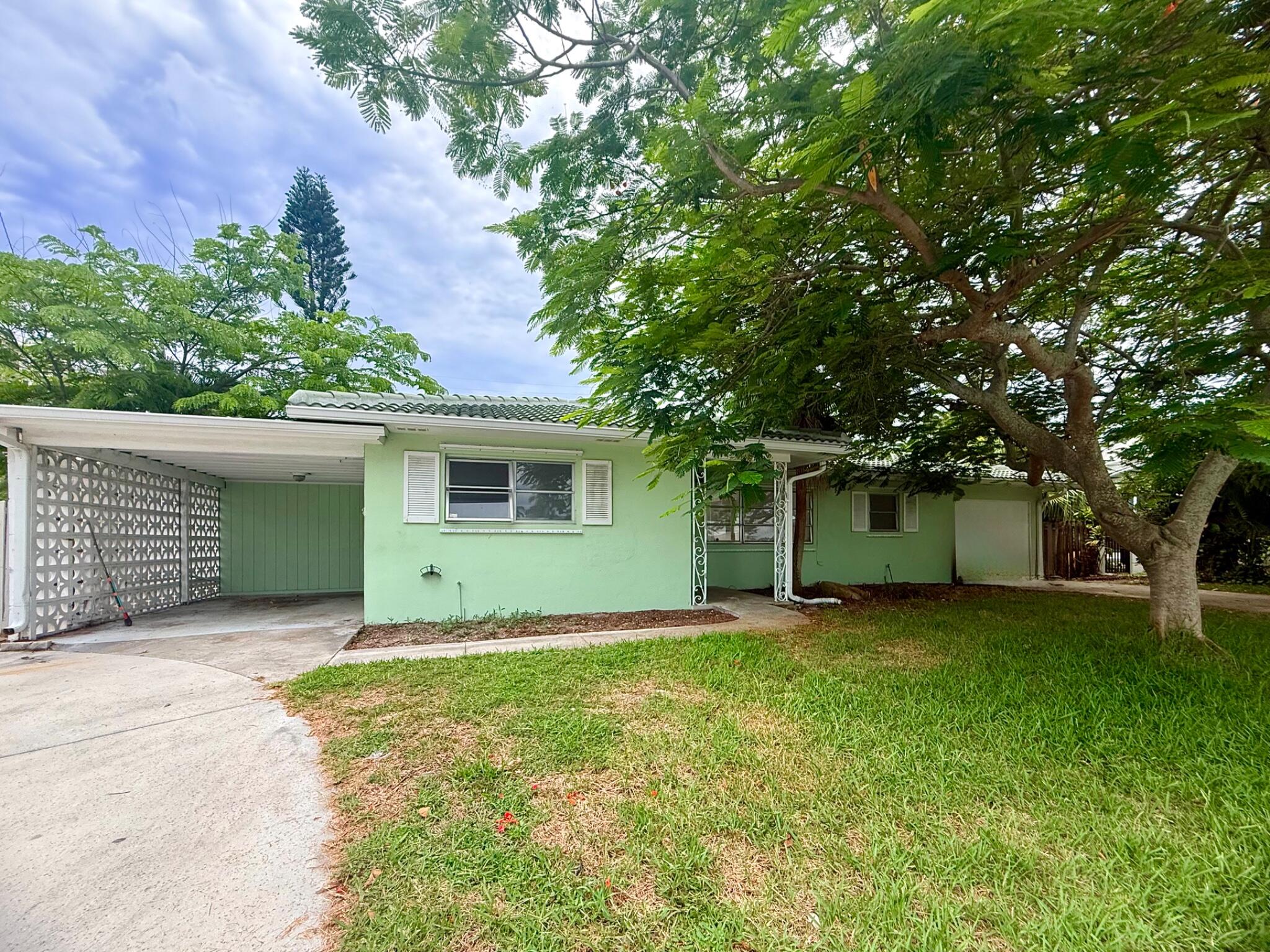 Foto de propiedad en 1281 MORSE Boulevard, Singer Island, FL 33404 Singer Island con MLS# 