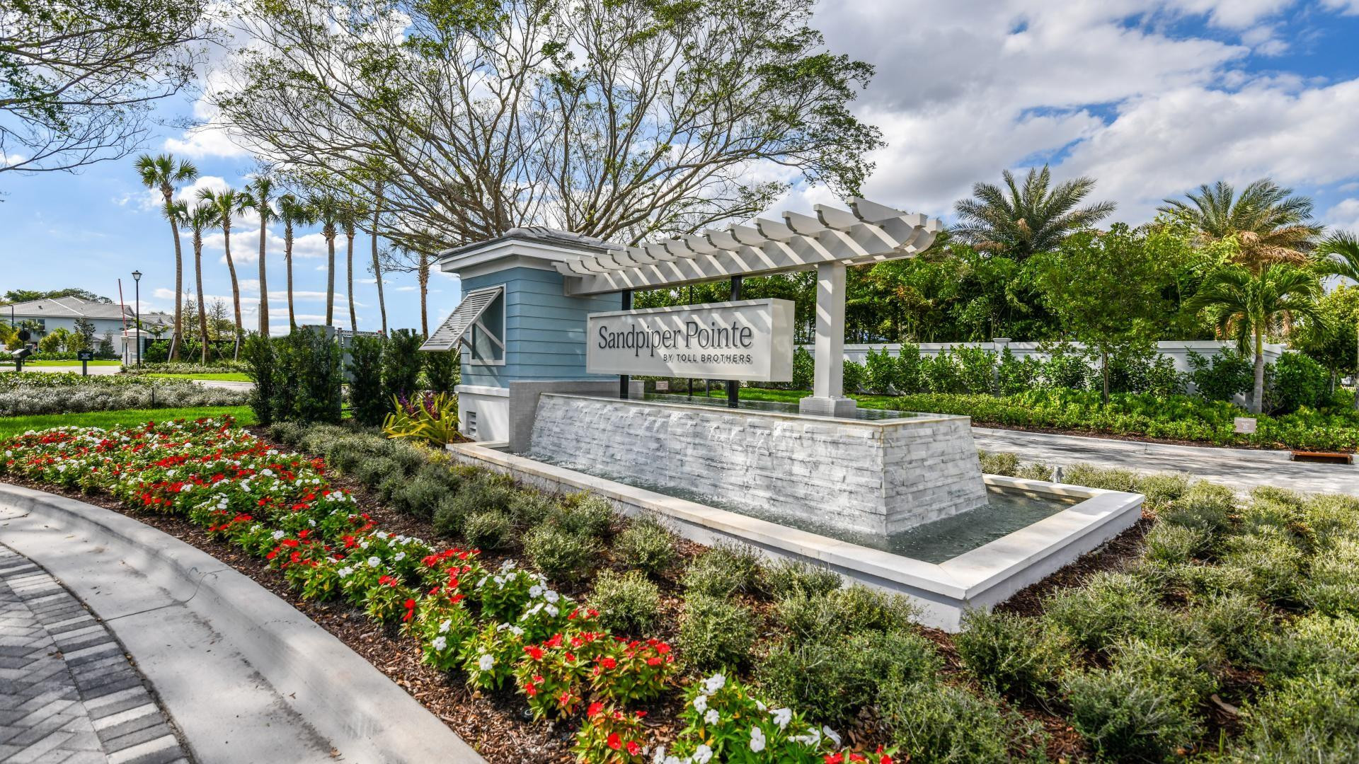 Foto de propiedad en 558 SANDERLING Circle 558, Deerfield Beach, FL 33442 Deerfield Beach con MLS# 