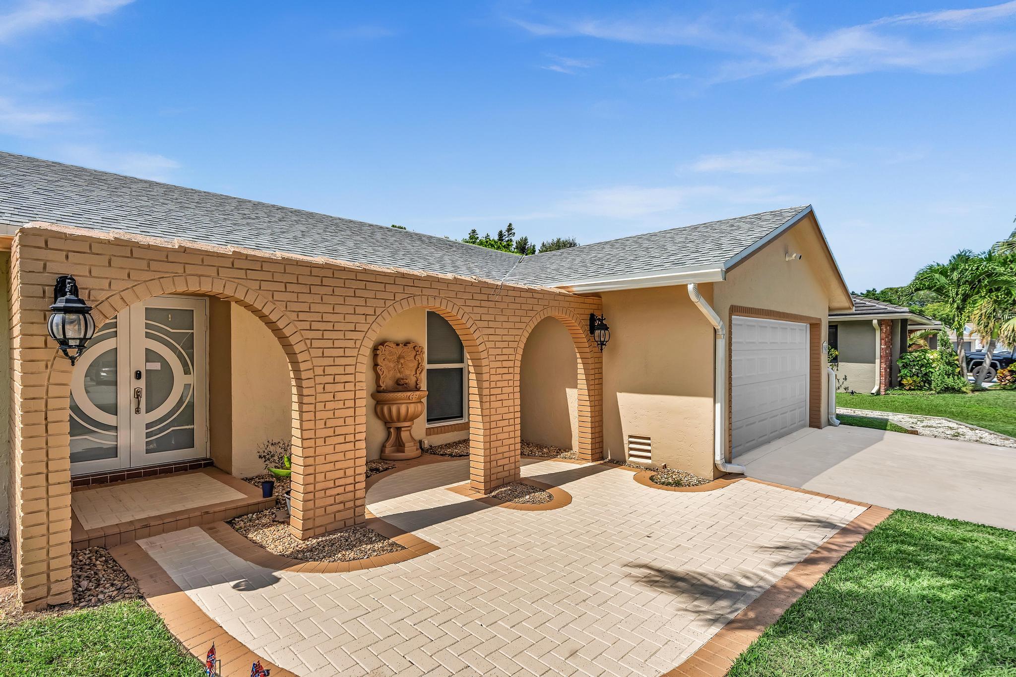 Foto de propiedad en 3947 NW 22ND Street, Coconut Creek, FL 33066 Coconut Creek con MLS# 