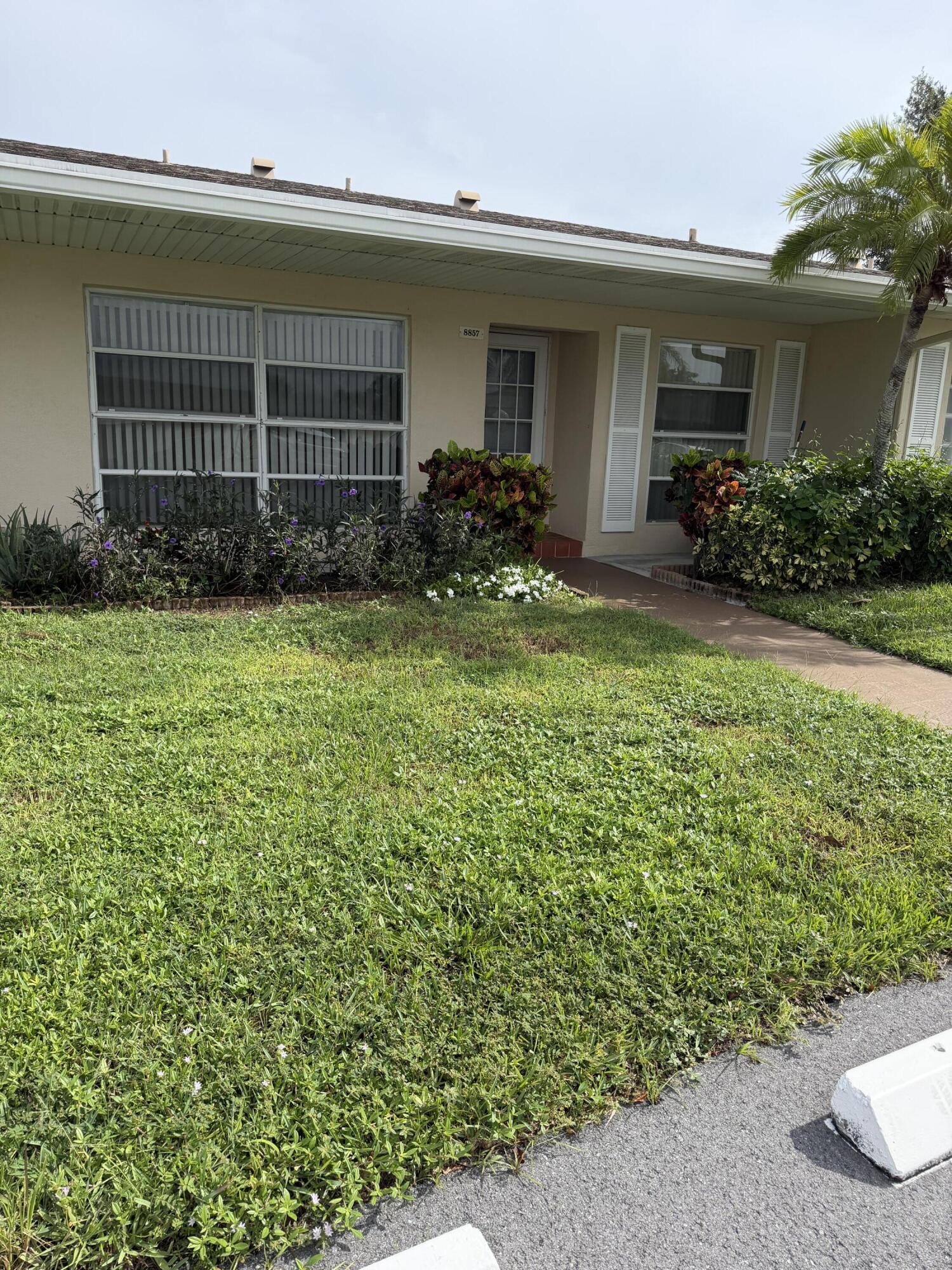 Foto de propiedad en 8857 BELLA VISTA Drive S 286, Boca Raton, FL 33433 Boca Raton con MLS# 