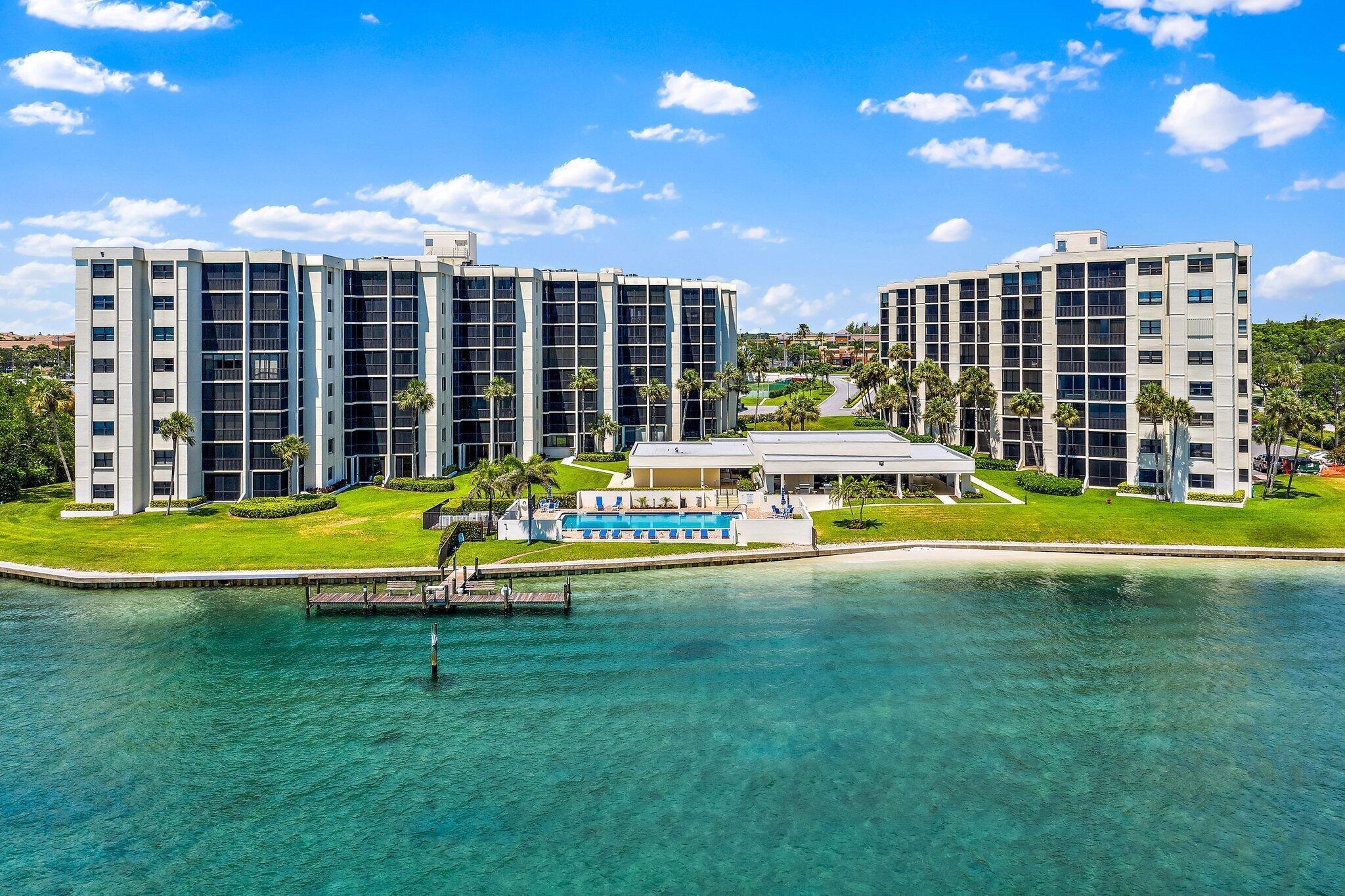 En Venta 19800 N SANDPOINTE BAY N Drive N 201, Tequesta, FL 33469, Tequesta, FL 33469