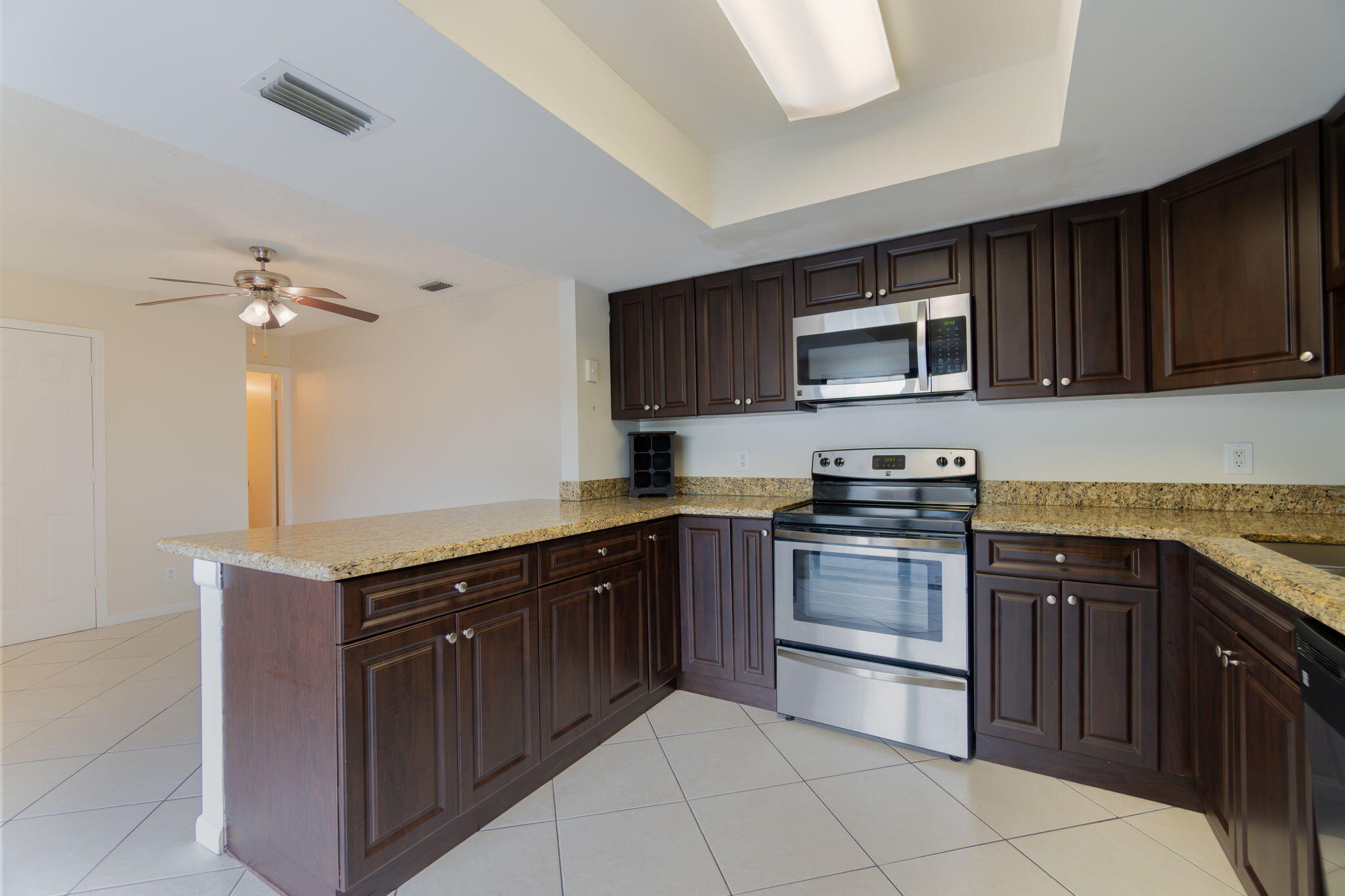 Foto de propiedad en 1530 Shaker Circle, Wellington, FL 33414 Wellington con MLS# 