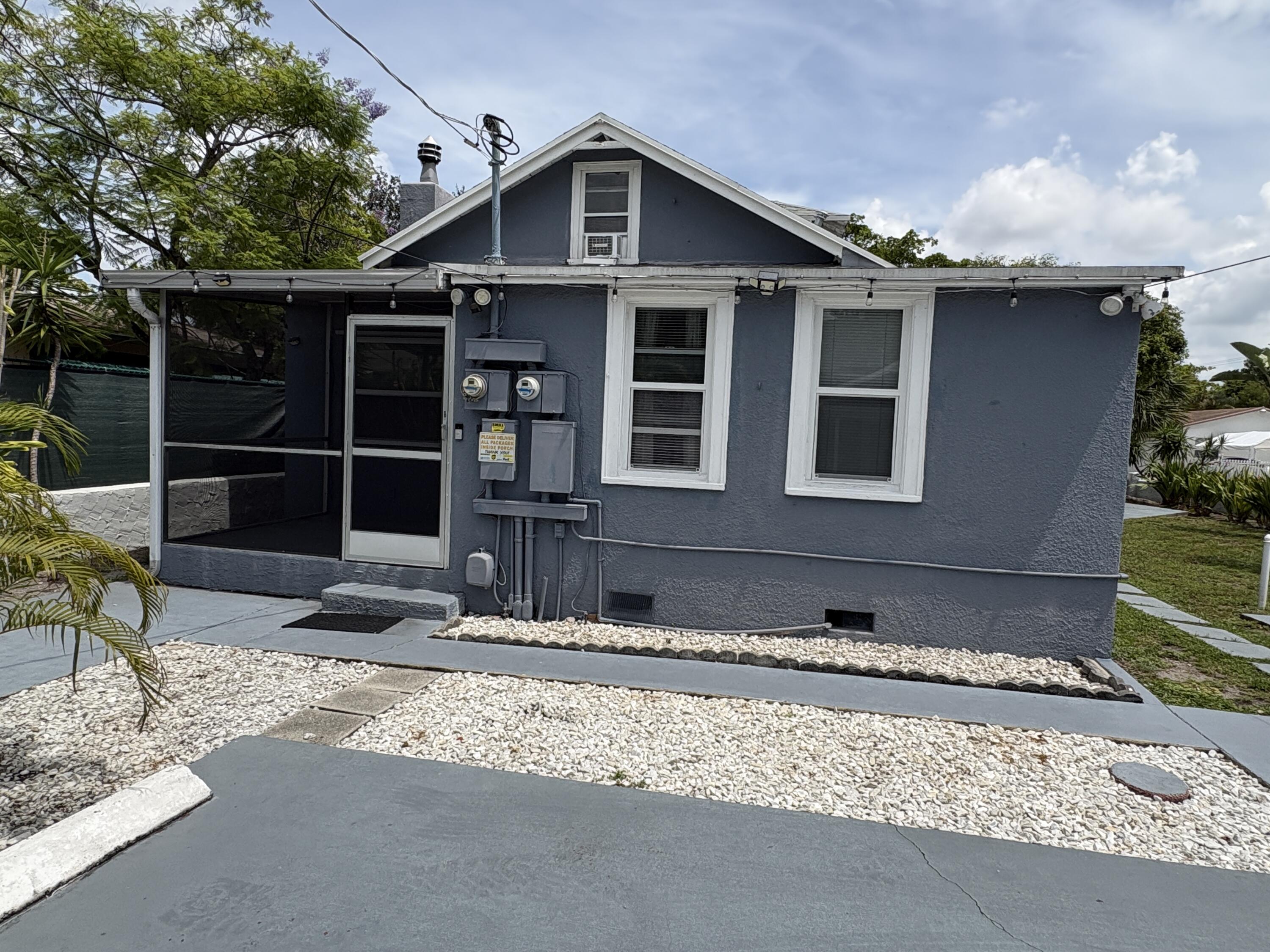 Foto de propiedad en 1912 ARTHUR Street B, Hollywood, FL 33020 Hollywood con MLS# 
