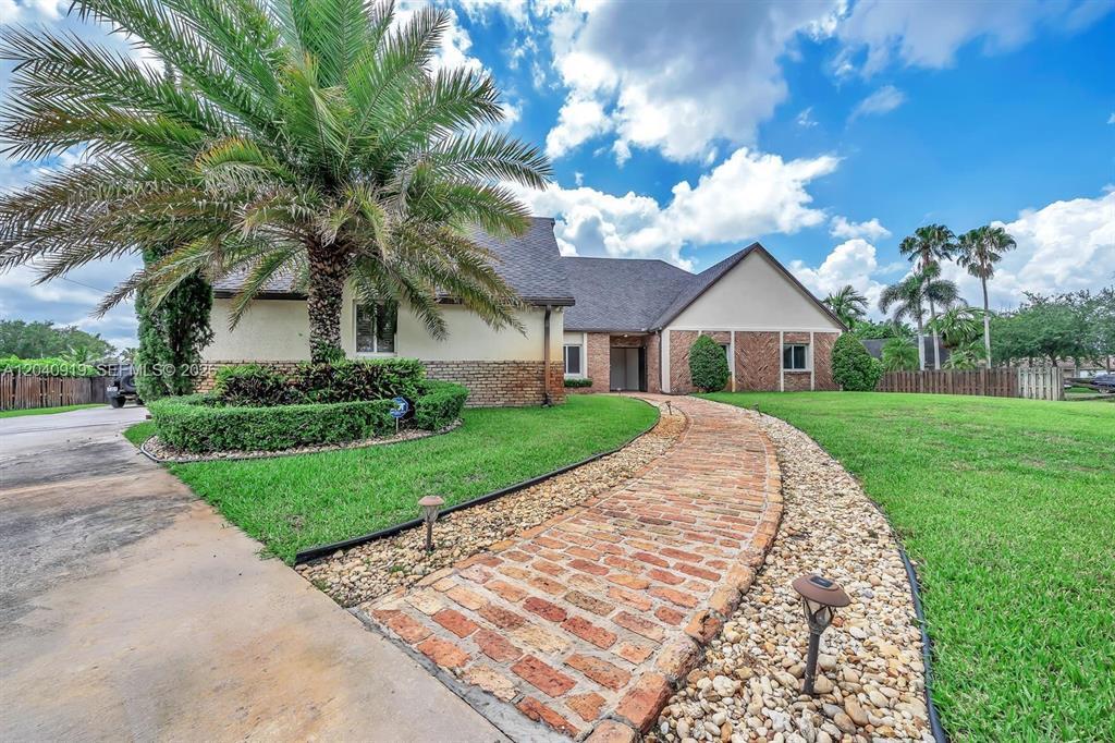 En Renta 4920 SW 170TH Avenue 4920, Southwest Ranches, FL 33331, Southwest Ranches, FL 33331