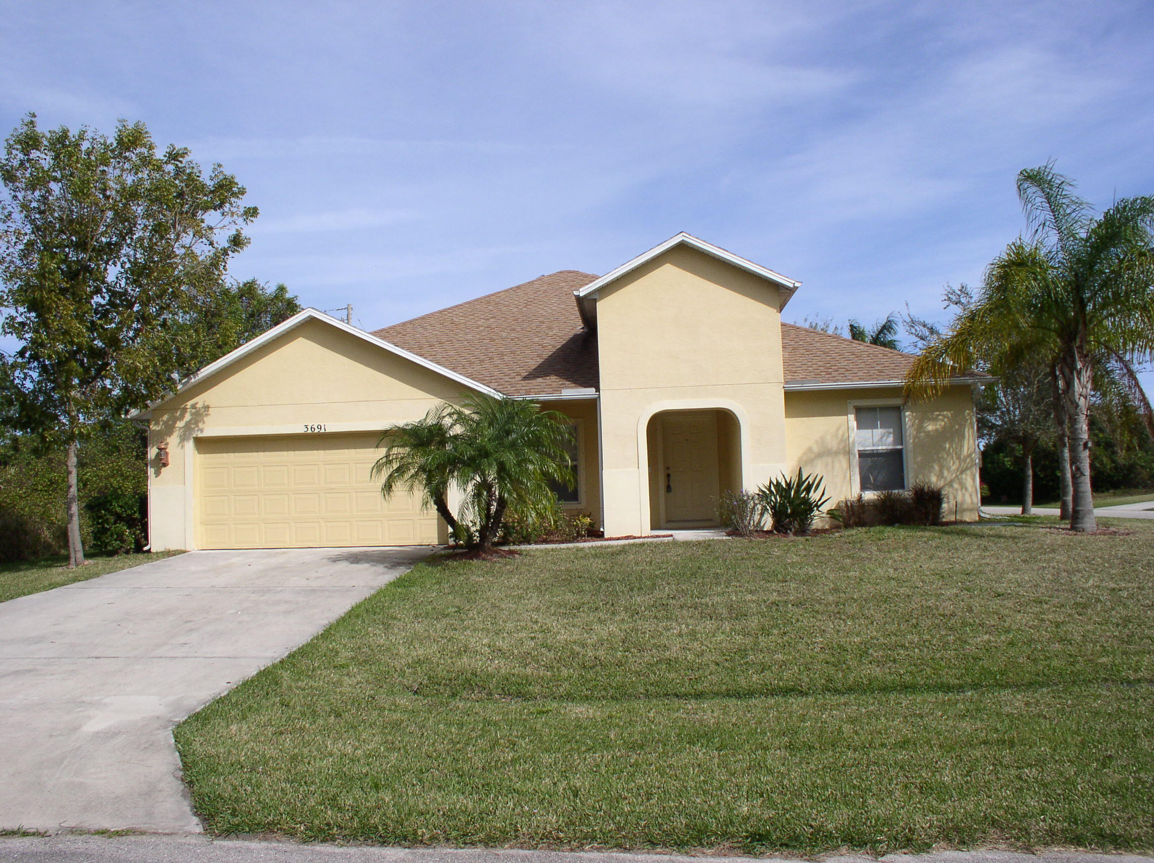 Foto de propiedad en 3691 SW MARGELA Street, Port St. Lucie, FL 34953 Port St. Lucie con MLS# 