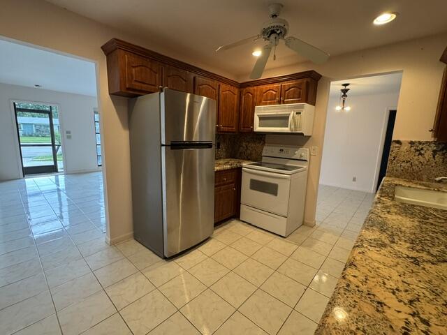 Foto de propiedad en 14537 Shadow Wood Lane, Delray Beach, FL 33484 Delray Beach con MLS# 