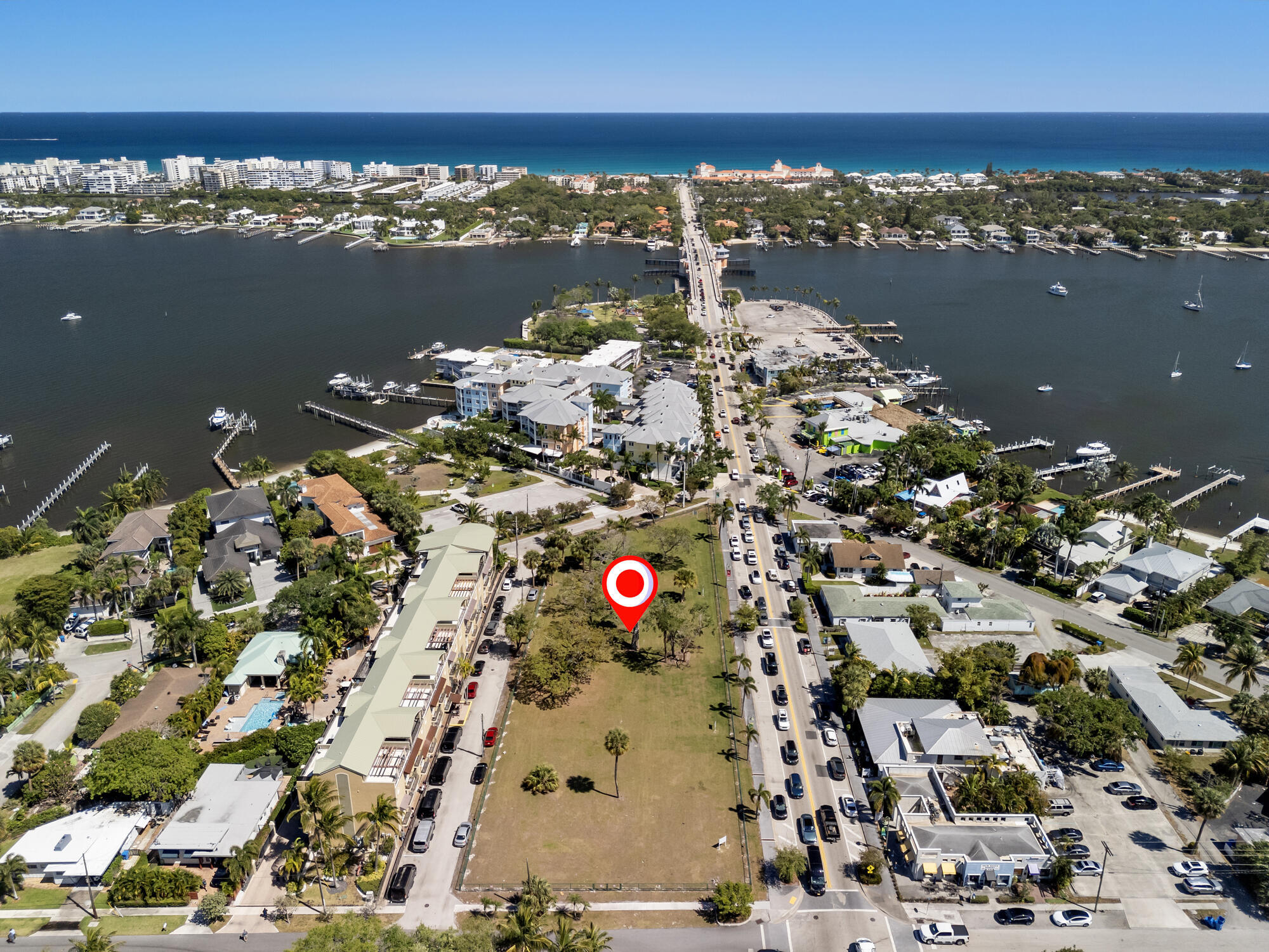 Foto de propiedad en 201 E Ocean Avenue, Lantana, FL 33462 Lantana con MLS# 