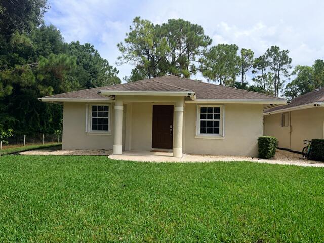 En Renta 17065 82ND Road N Guest House, The Acreage, FL 33470, The Acreage, FL 33470