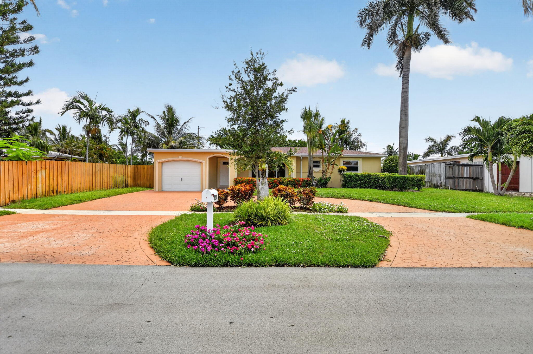 En Renta 2250 NE 4TH Court, Boca Raton, FL 33431, Boca Raton, FL 33431