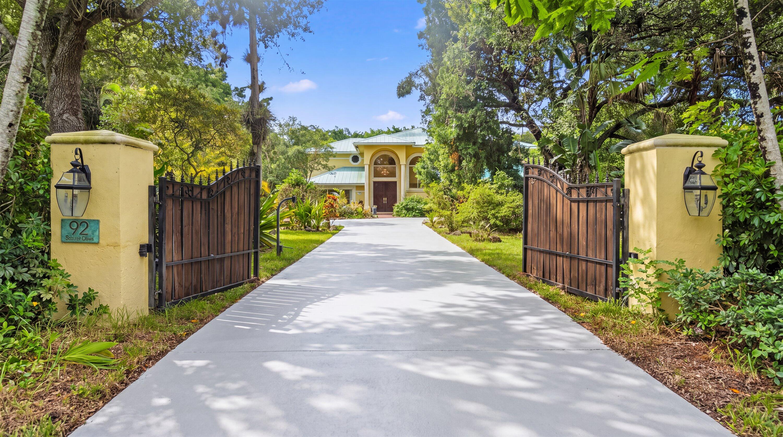 Foto de propiedad en 92 SQUIRE Drive, Wellington, FL 33414 Wellington con MLS# 