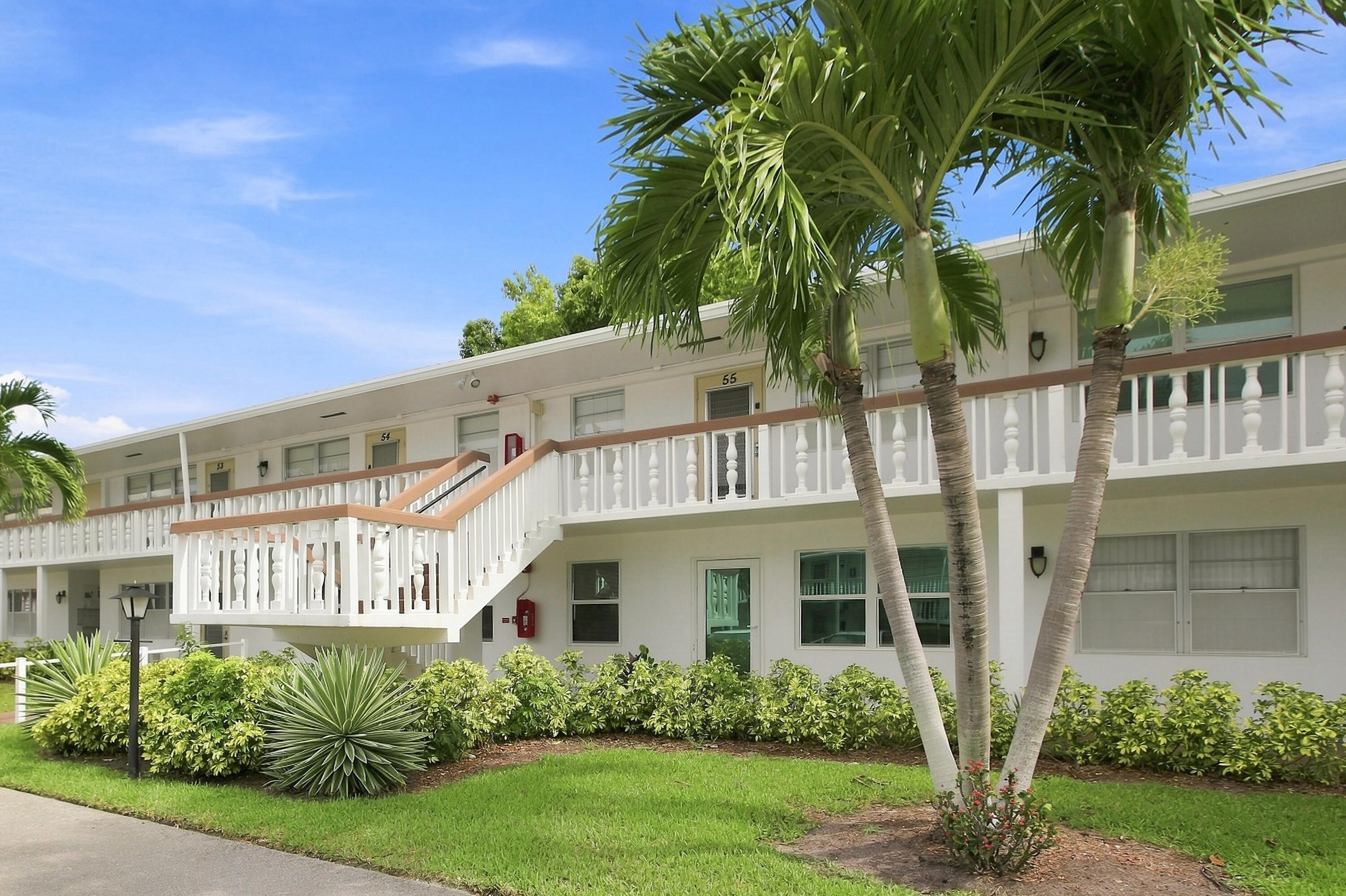 Foto de propiedad en 54 Newport Court c, Deerfield Beach, FL 33442 Deerfield Beach con MLS# 