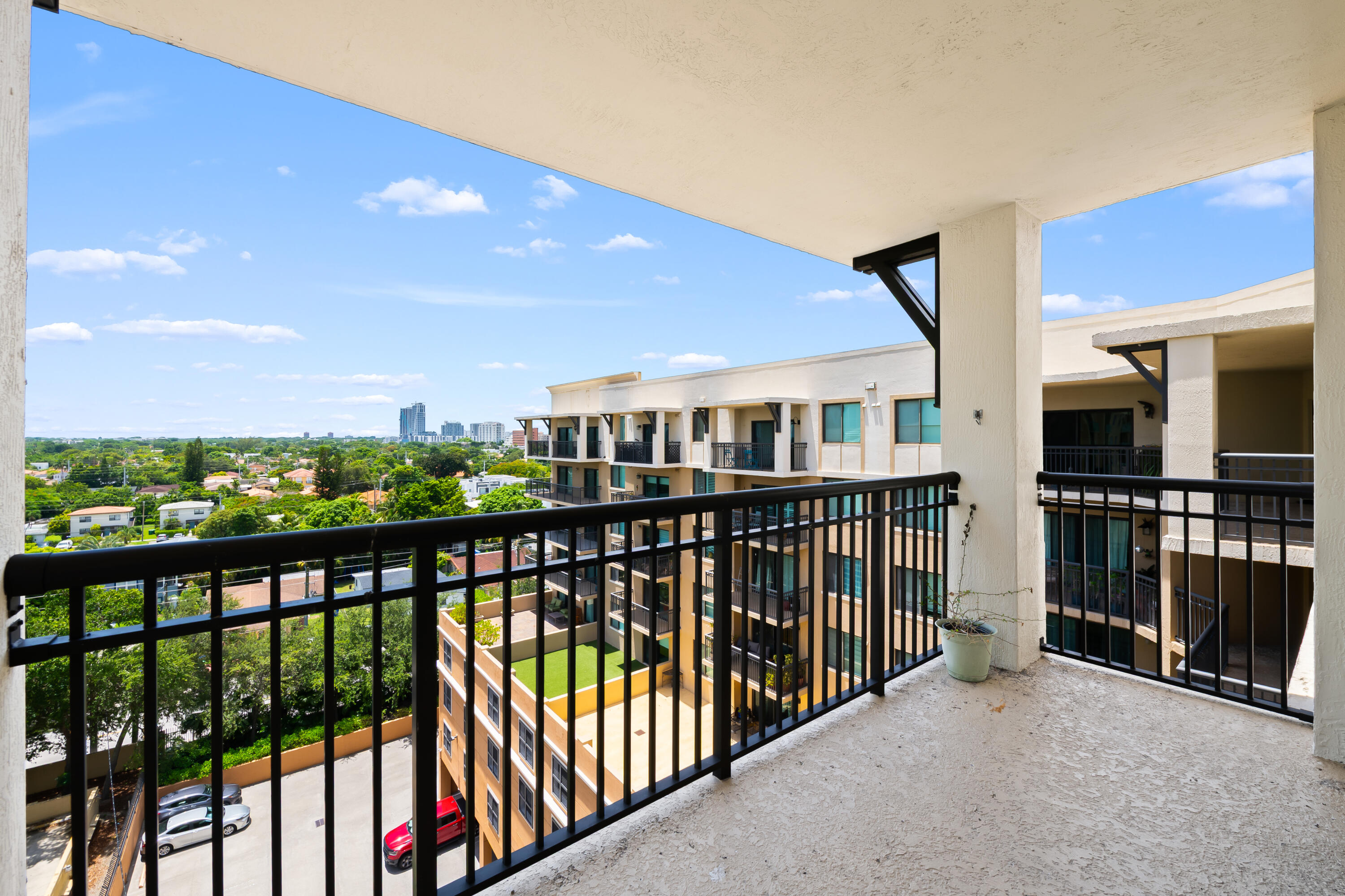 En Venta 3530 SW 22ND Street 902, Miami, FL 33145, Miami, FL 33145