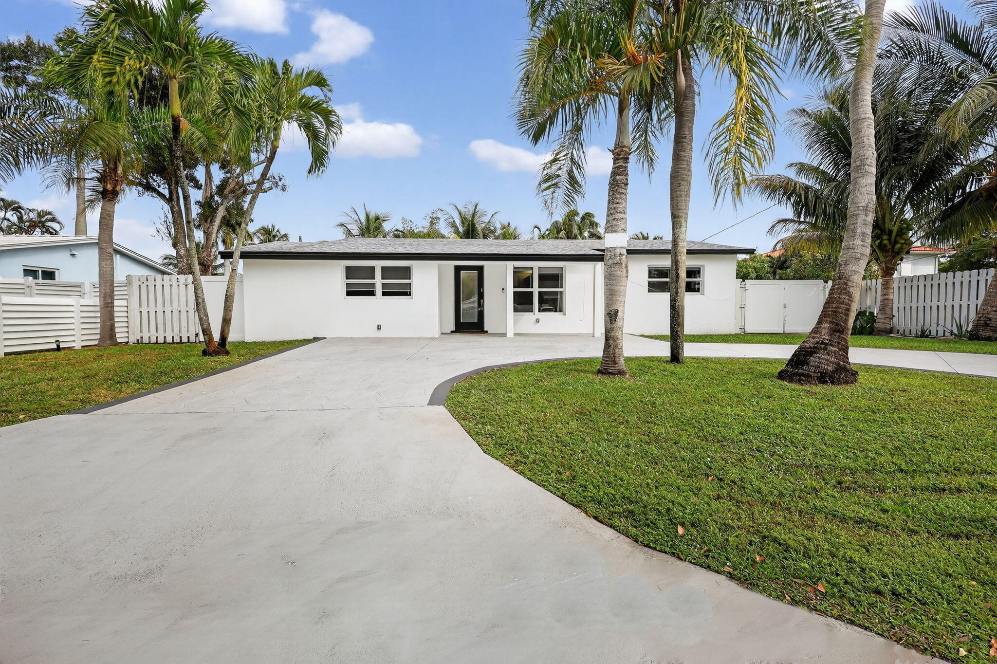 Foto de propiedad en 4540 SW 28TH Terrace, Dania Beach, FL 33312 Dania Beach con MLS# 