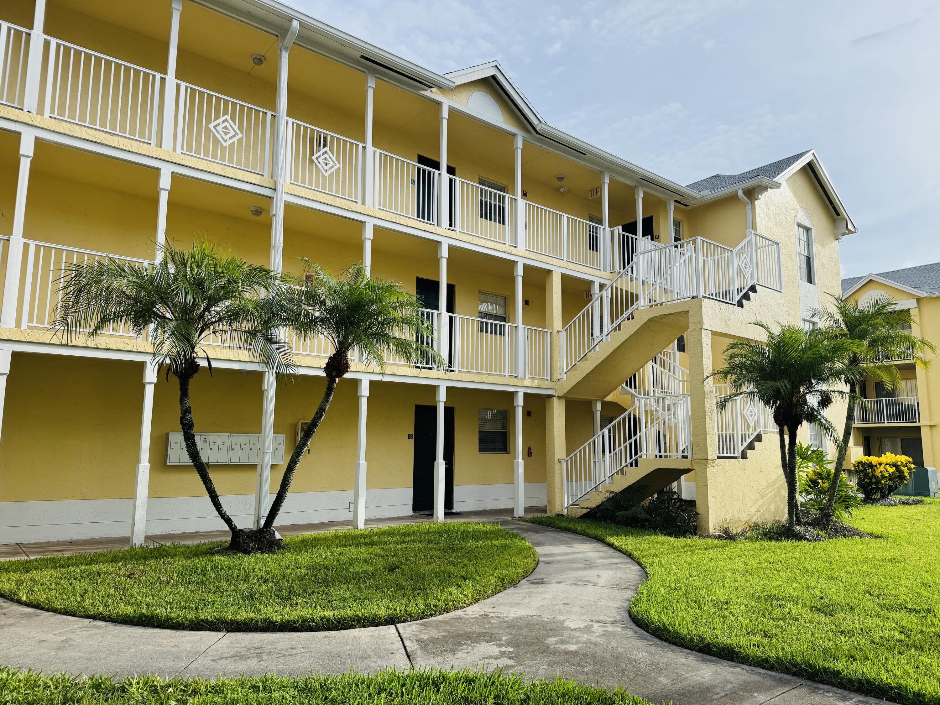 Foto de propiedad en 6323 La Costa Drive H, Boca Raton, FL 33433 Boca Raton con MLS# 