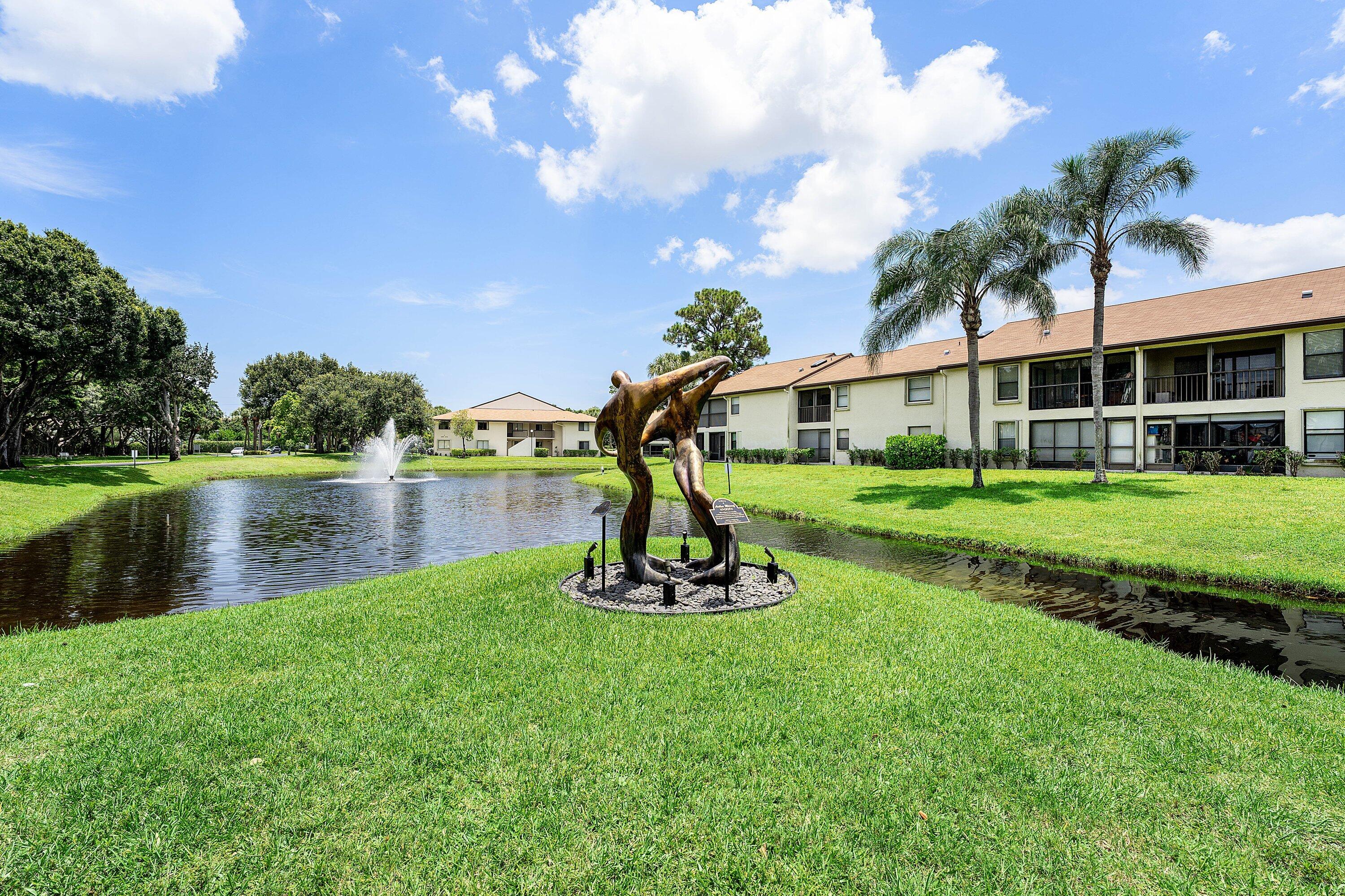 Foto de propiedad en 3349 Lucerne Park Drive, Greenacres, FL 33467 Greenacres con MLS# 