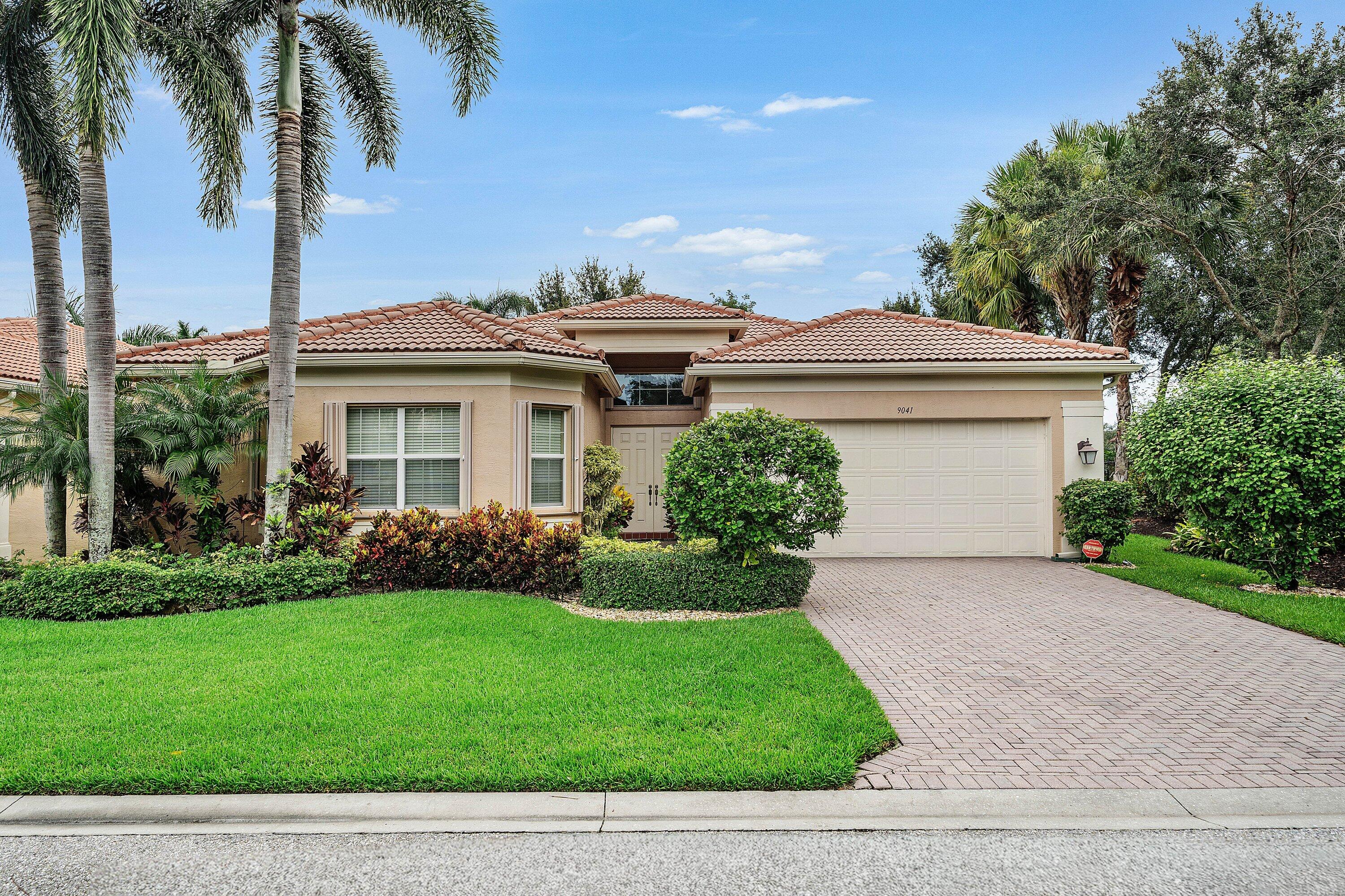 Foto de propiedad en 9041 GRAYSON Court, Boynton Beach, FL 33473 Boynton Beach con MLS# 