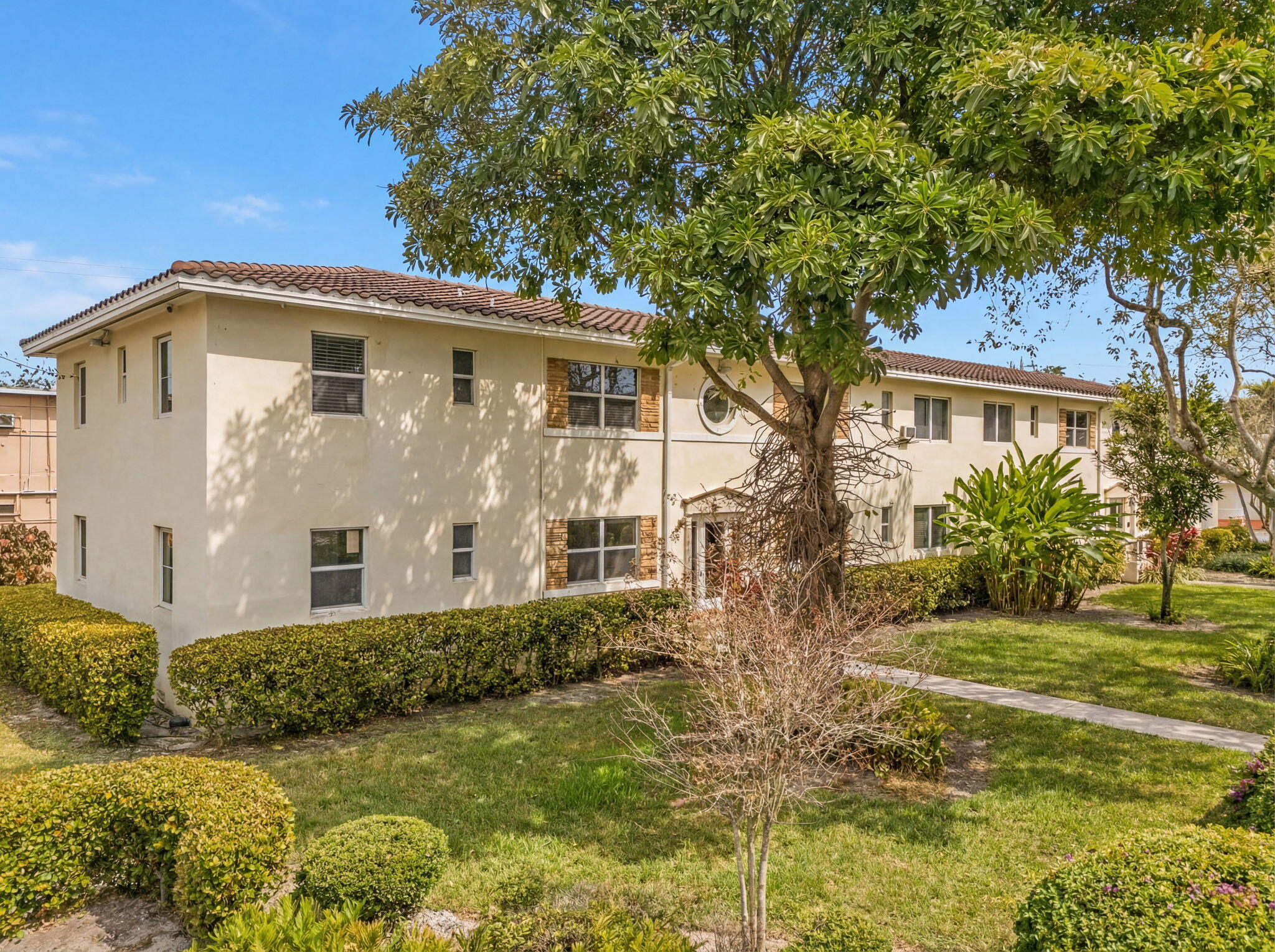 Foto de propiedad en 715 NE 91ST Street 3A, Miami Shores, FL 33138 Miami Shores con MLS# 