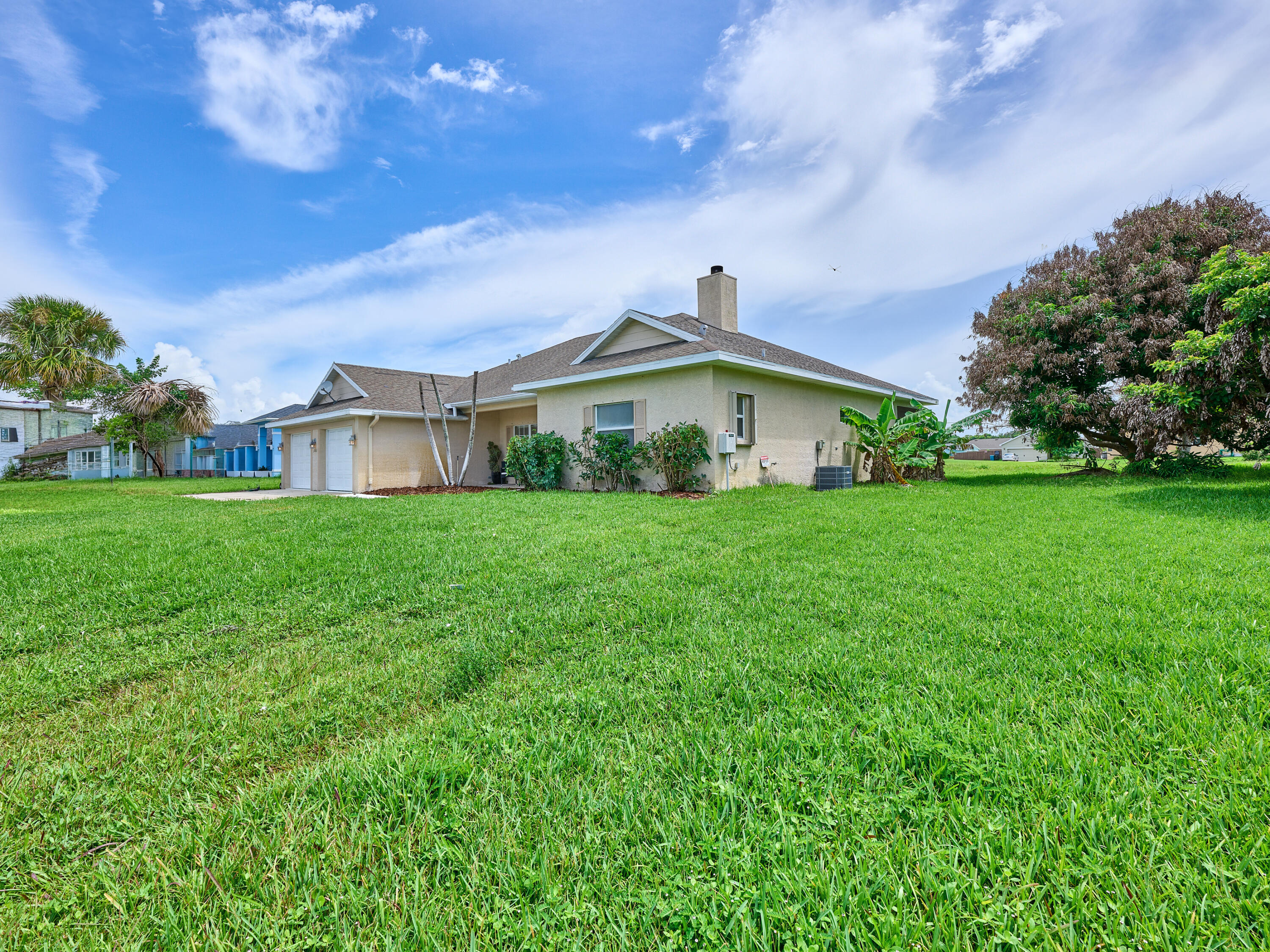 Foto de propiedad en 3761 SW WYCOFF Street, Port St. Lucie, FL 34953 Port St. Lucie con MLS# 