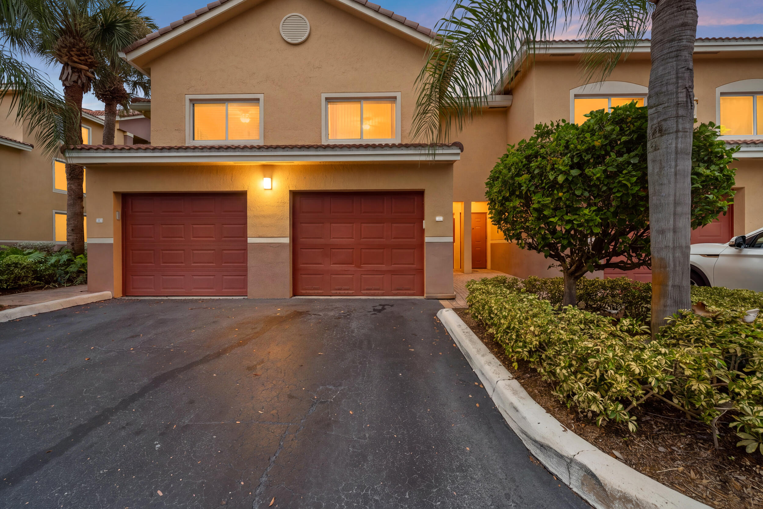 Foto de propiedad en 1100 Scotia Drive 102, Hypoluxo, FL 33462 Hypoluxo con MLS# 