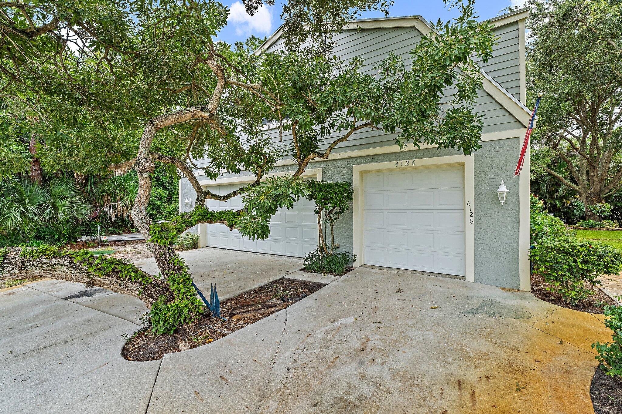 Foto de propiedad en 4126 SW BELSHAW Street, Port St. Lucie, FL 34953 Port St. Lucie con MLS# 