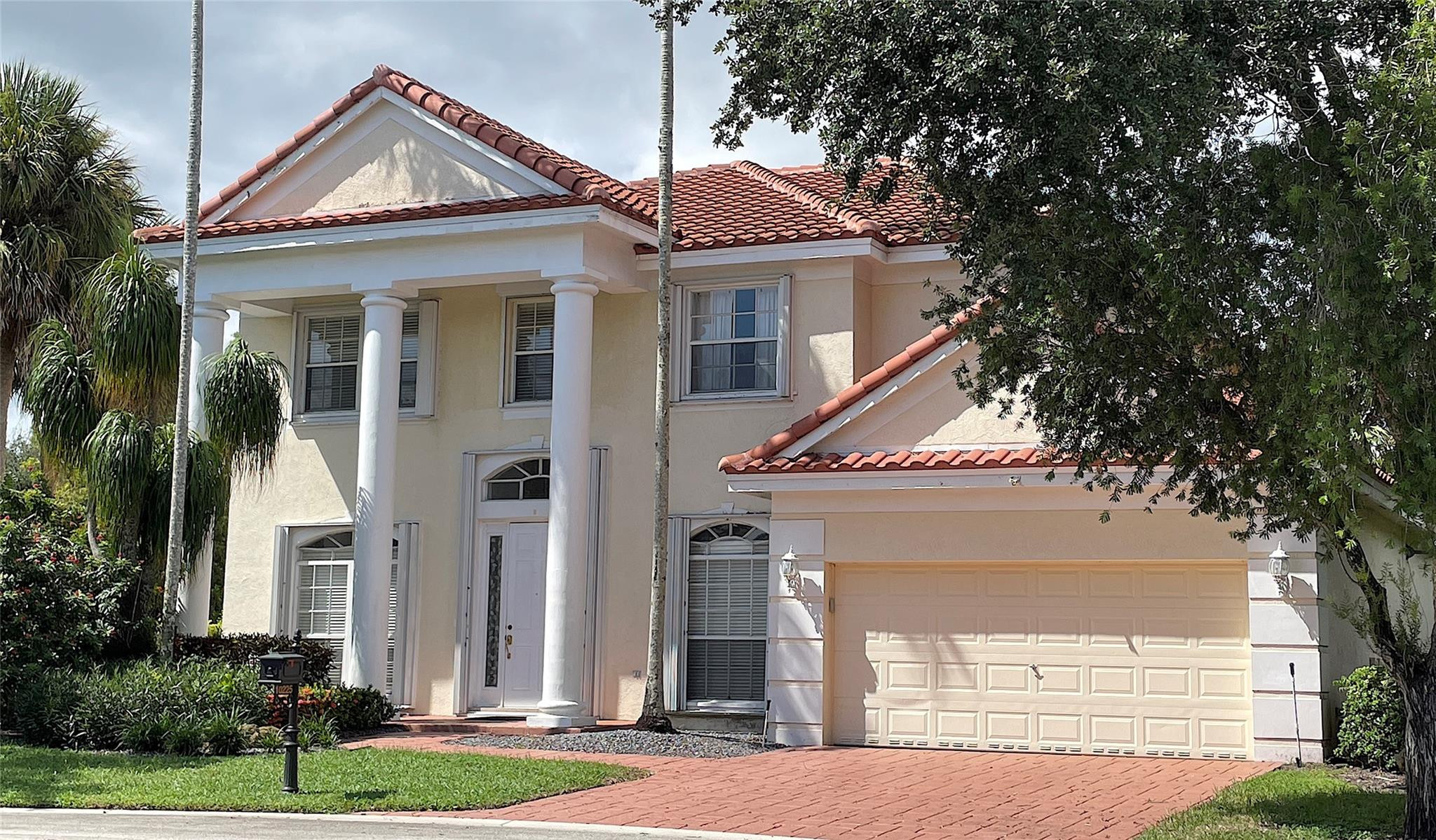 Foto de propiedad en 10225 NW 60TH Place, Parkland, FL 33076 Parkland con MLS# 