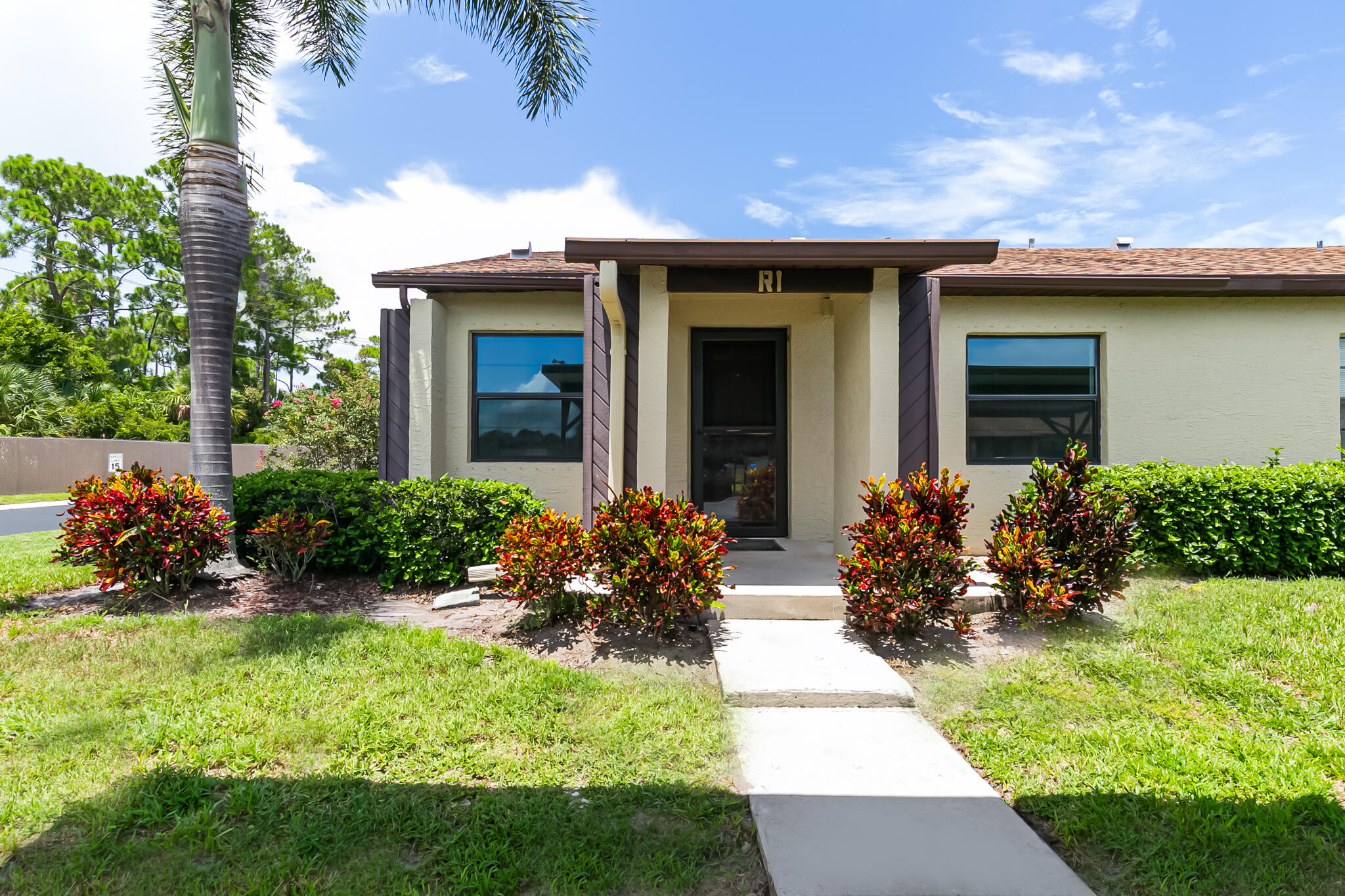 En Venta 6036 Indrio Road 1, Fort Pierce, FL 34951, Fort Pierce, FL 34951