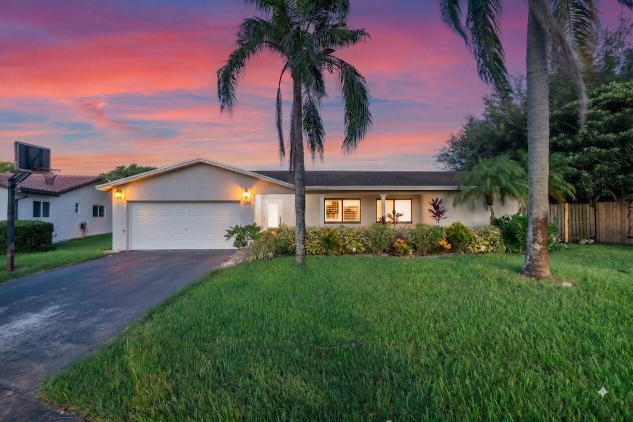 Foto de propiedad en 244 NW 102nd Terrace, Plantation, FL 33324 Plantation con MLS# 